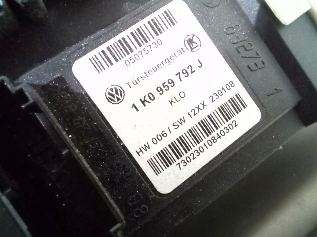 VW Golf V 5 plus + window regulator right front