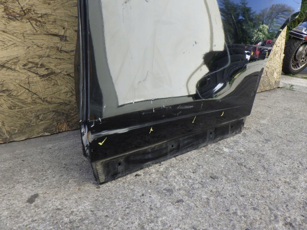 NISSAN X-TRAIL T32 14- door left rear.