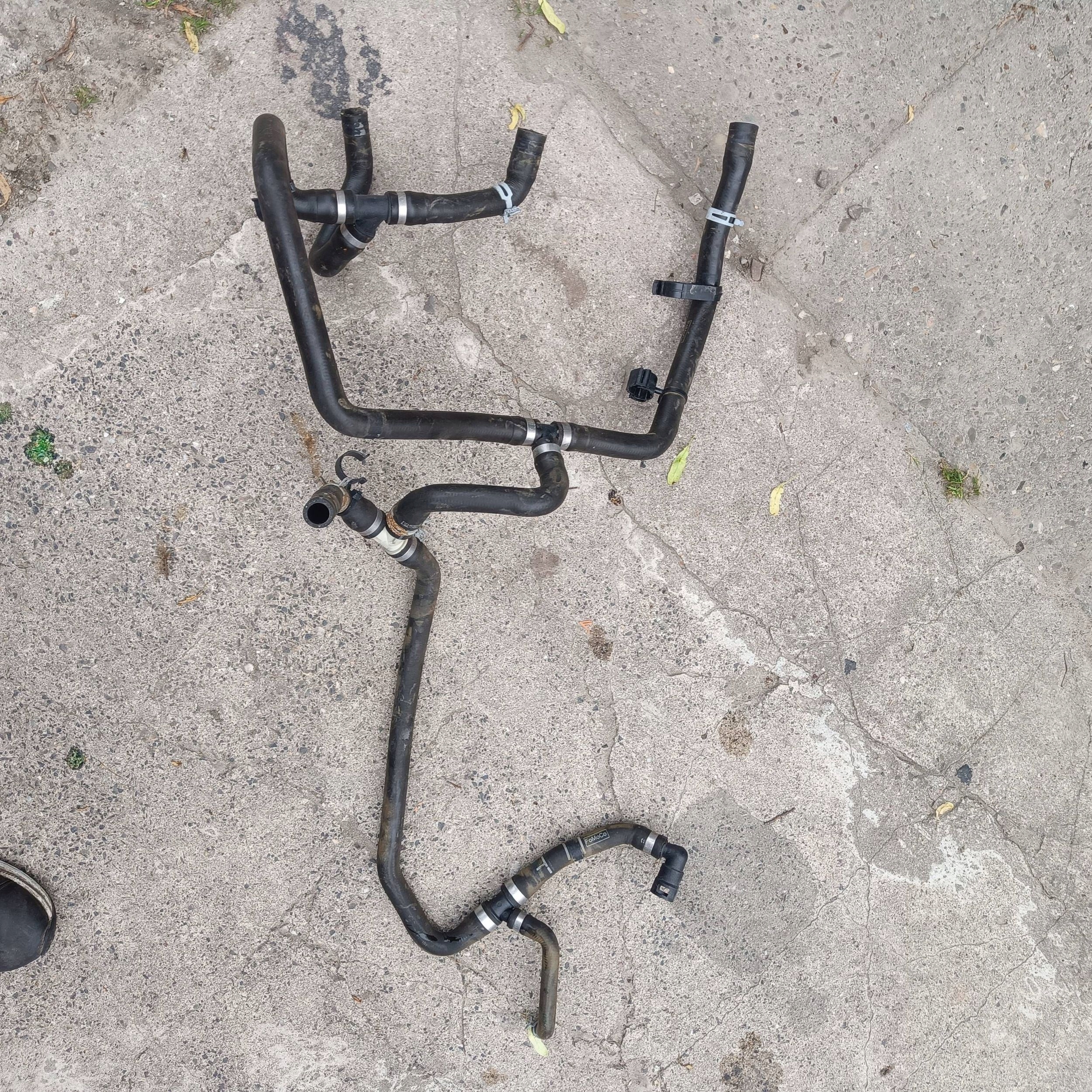 Ford Kuga MK2 1.5 petrol 2014 wiring / hose radiator