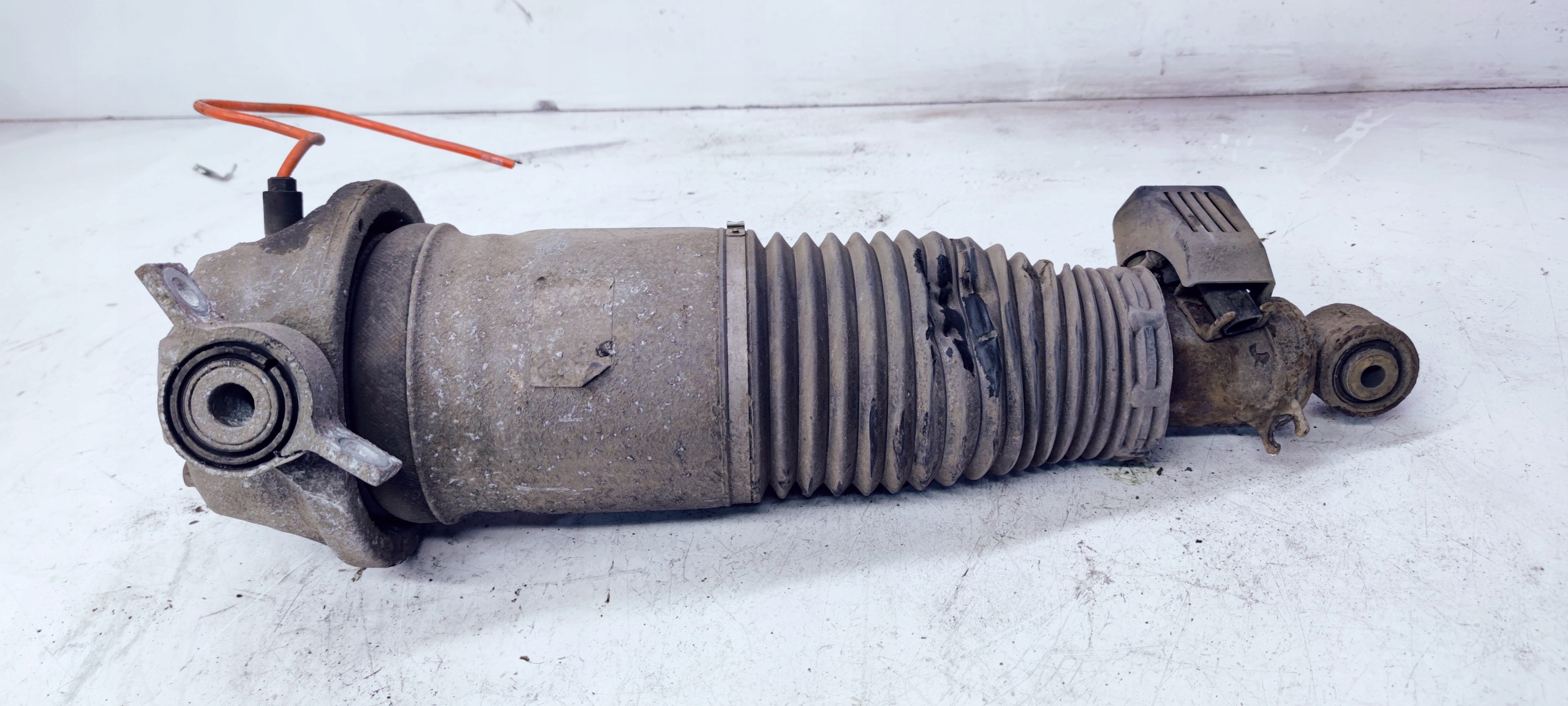 shock absorber MIECH left rear part AUDI Q7 7L8616019