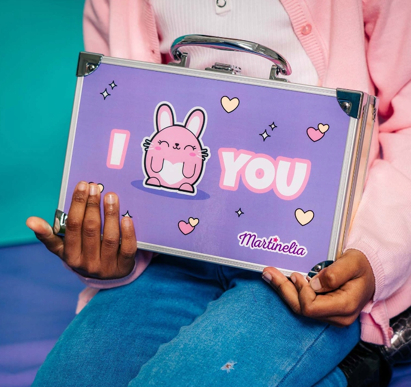 ZESTAW DO MALOWANIA MAKIJAŻU DLA DZIECI W KUFERKU Wiek dziecka 5 lat +