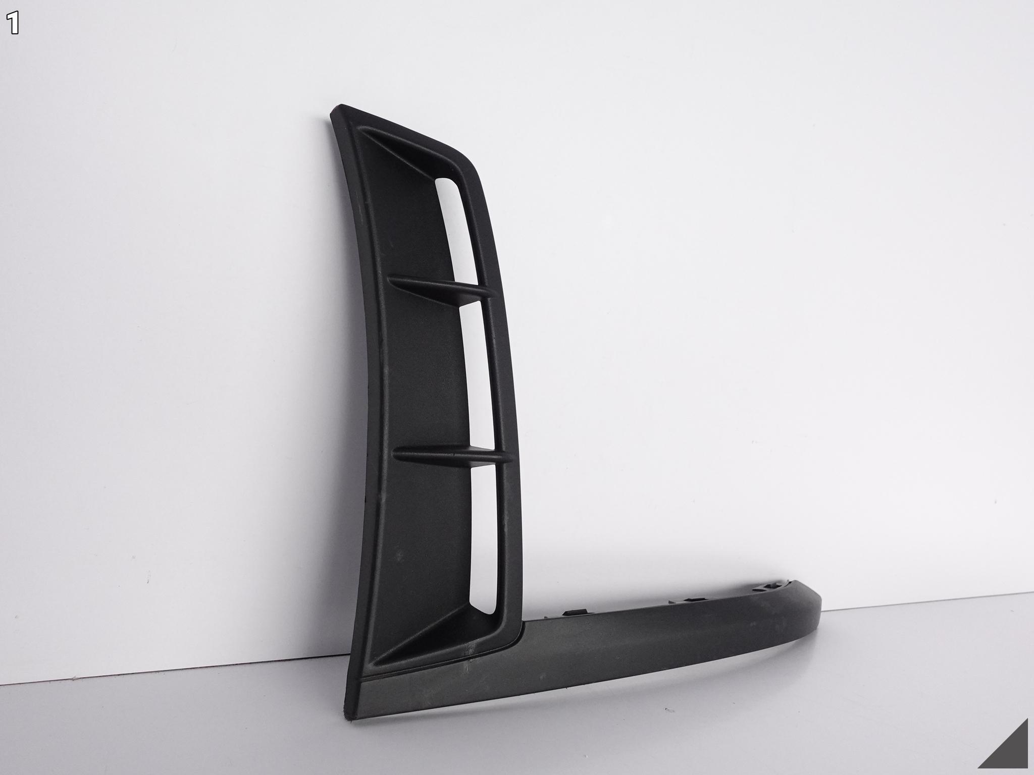PORSCHE 982 718 GT4 grid intake moulding right front