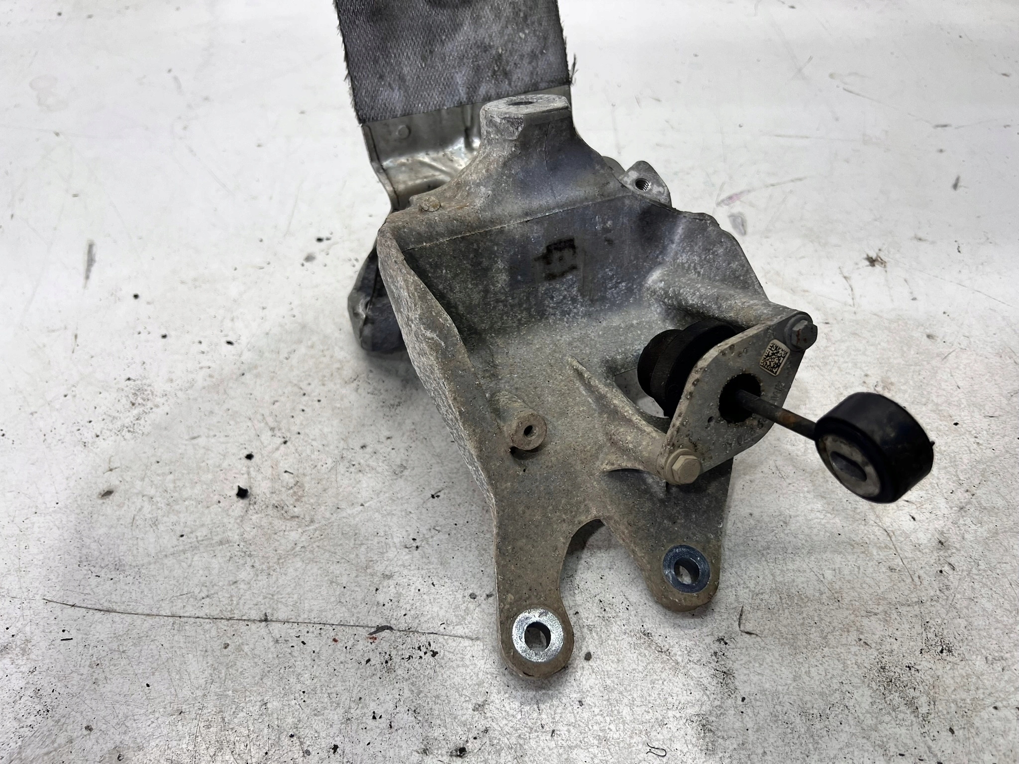 holder engine mount right AUDI A4 B9 A5 8W Q7 4M 3.0TDI 4M0199308AT