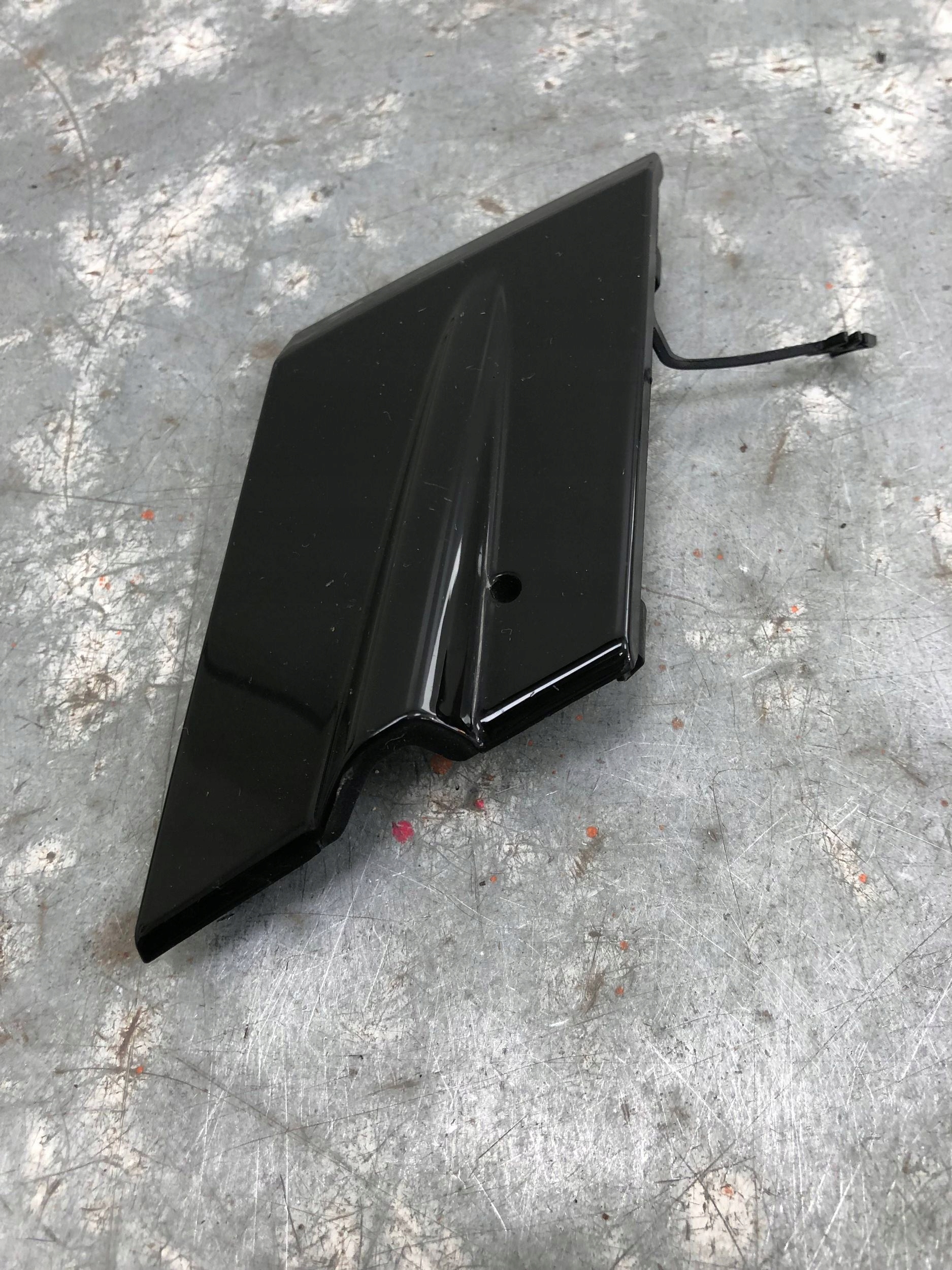 towing hook cap front AUDI Q3 8U LIFT S-LINE 8U0807241B