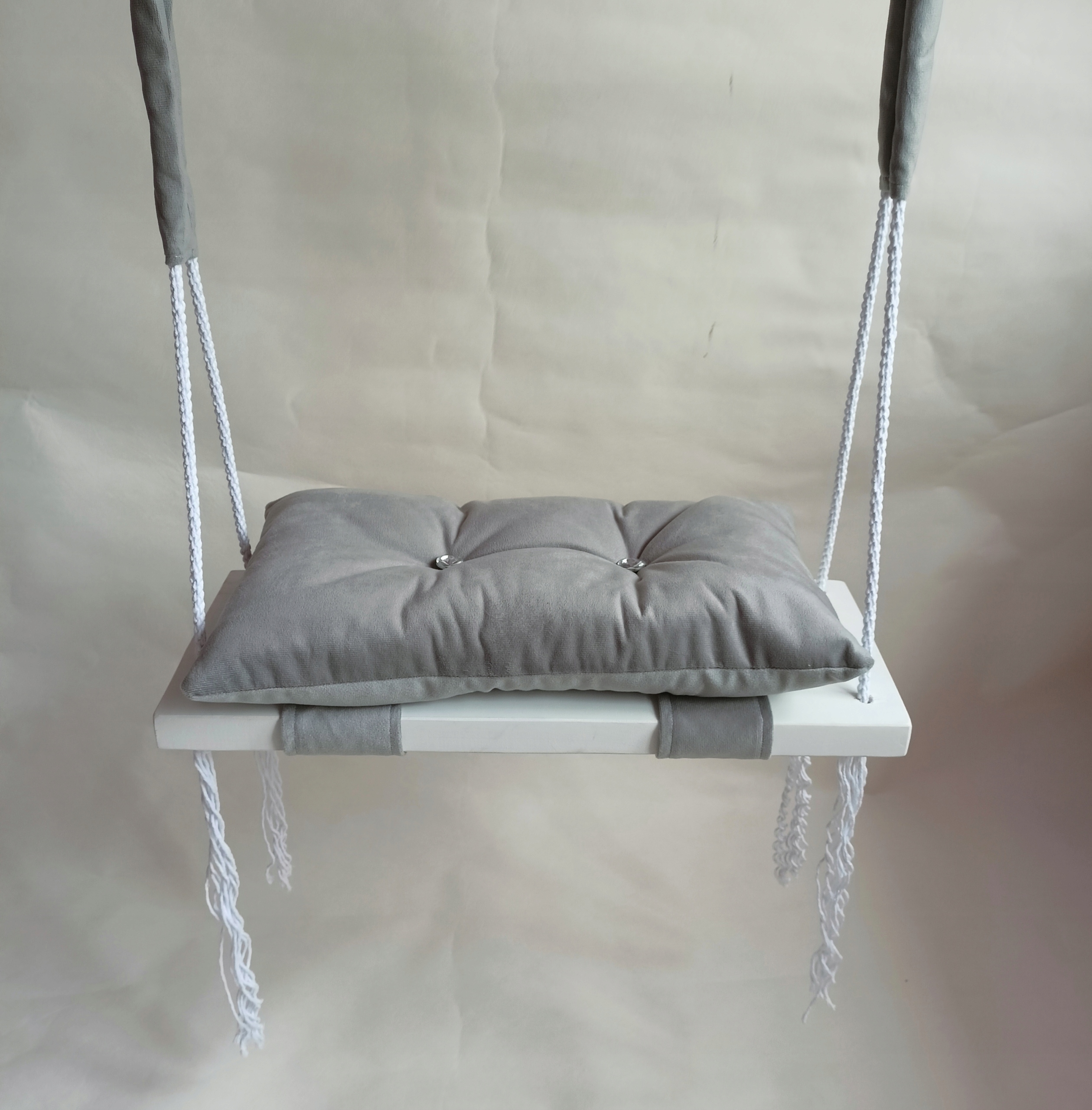 Huśtawka BIAŁA Siedzisko poduszka BEŻOWA ECRU dom ogród DZIECI DESKA 50CM Waga produktu z opakowaniem jednostkowym 3 kg