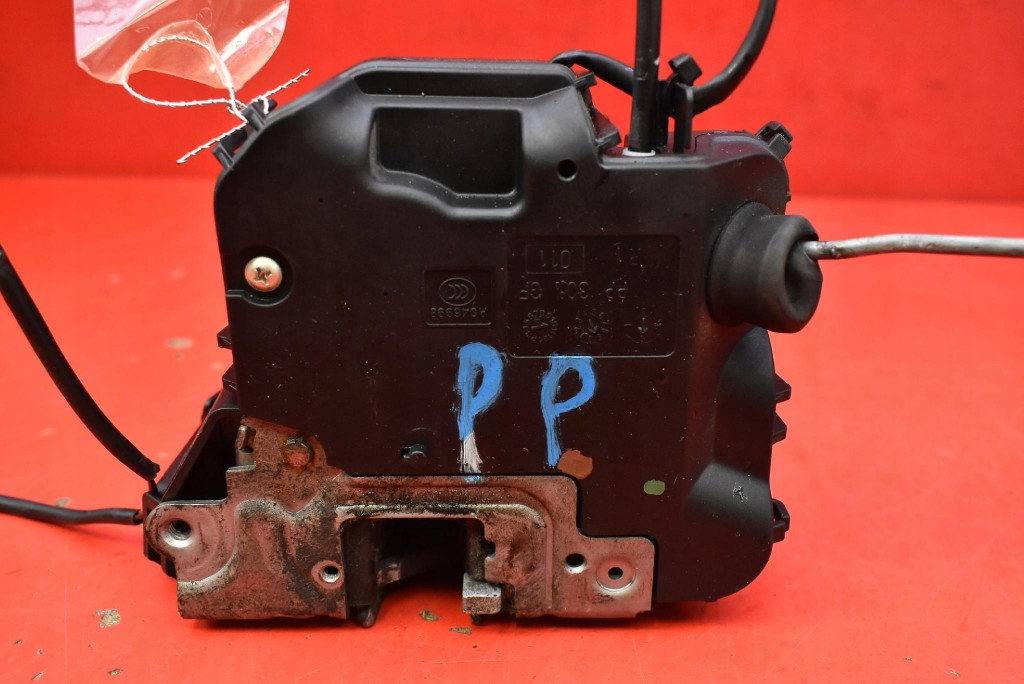 lock door right front front EU 004138112637 MERCEDES E-KLASA W211 KOMBI