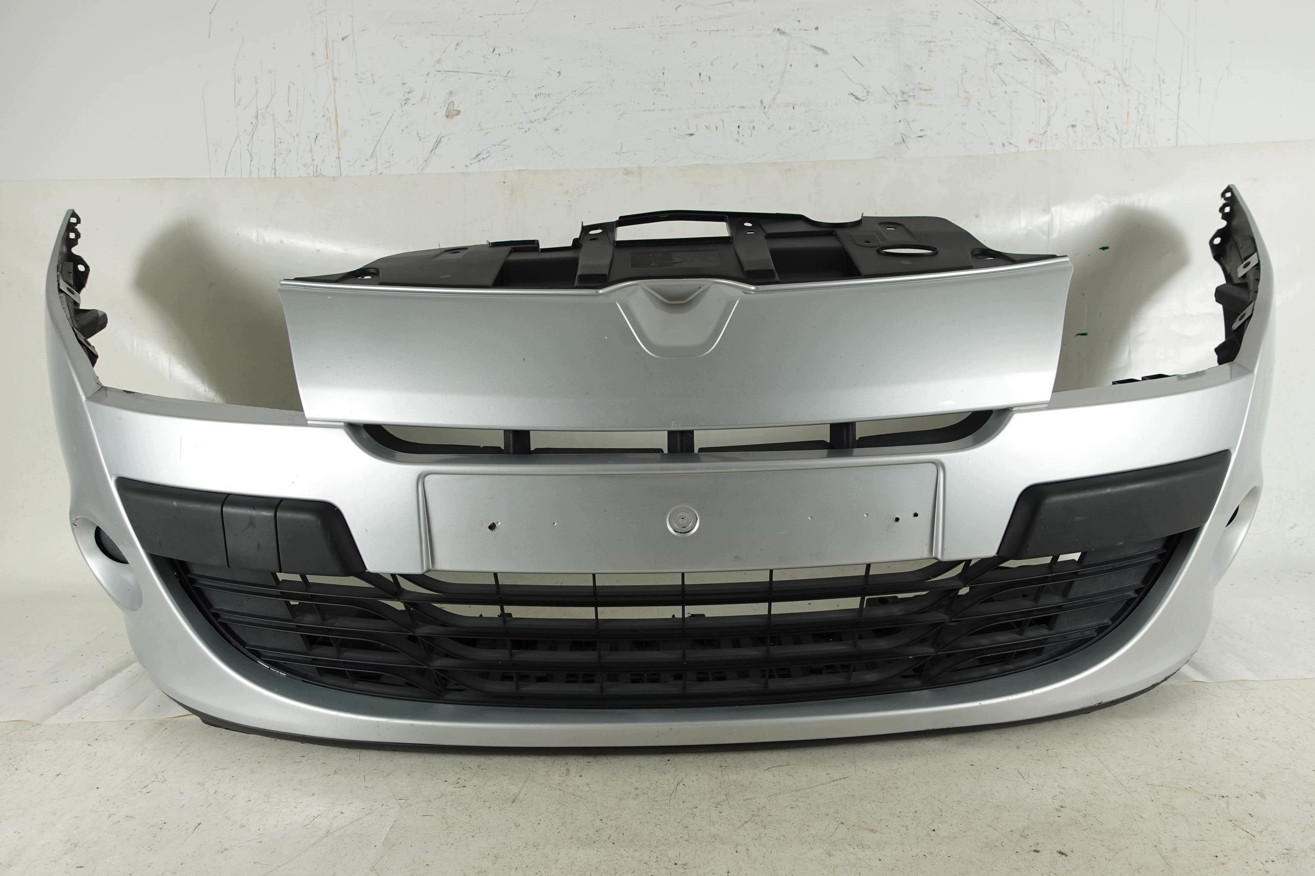 bumper front front RENAULT MEGANE 3 III 5D KOMBI 08-12 TED69 2008-2012