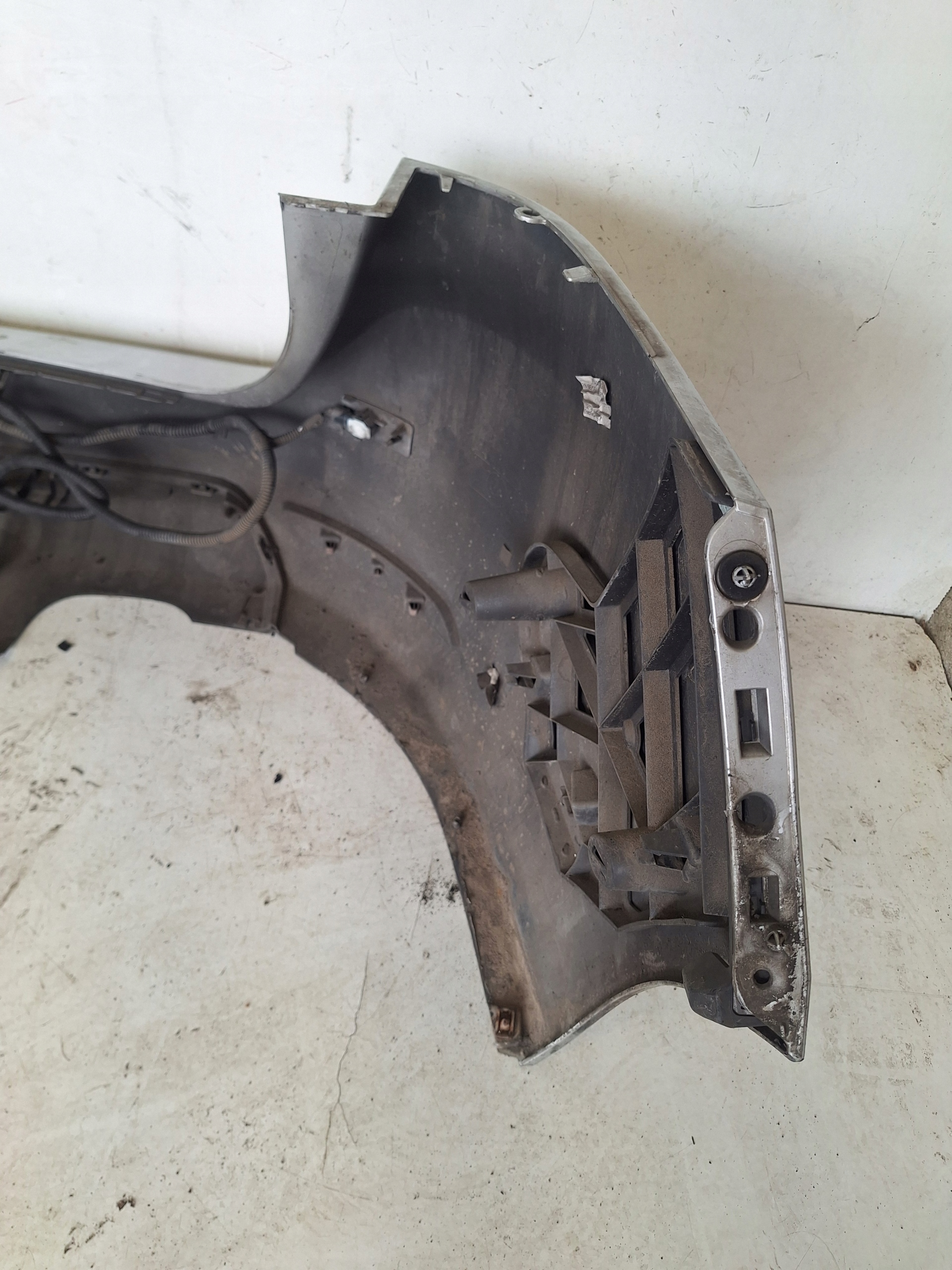 PEUGEOT 308 T9 SW 13-17 bumper + 4 X PDC