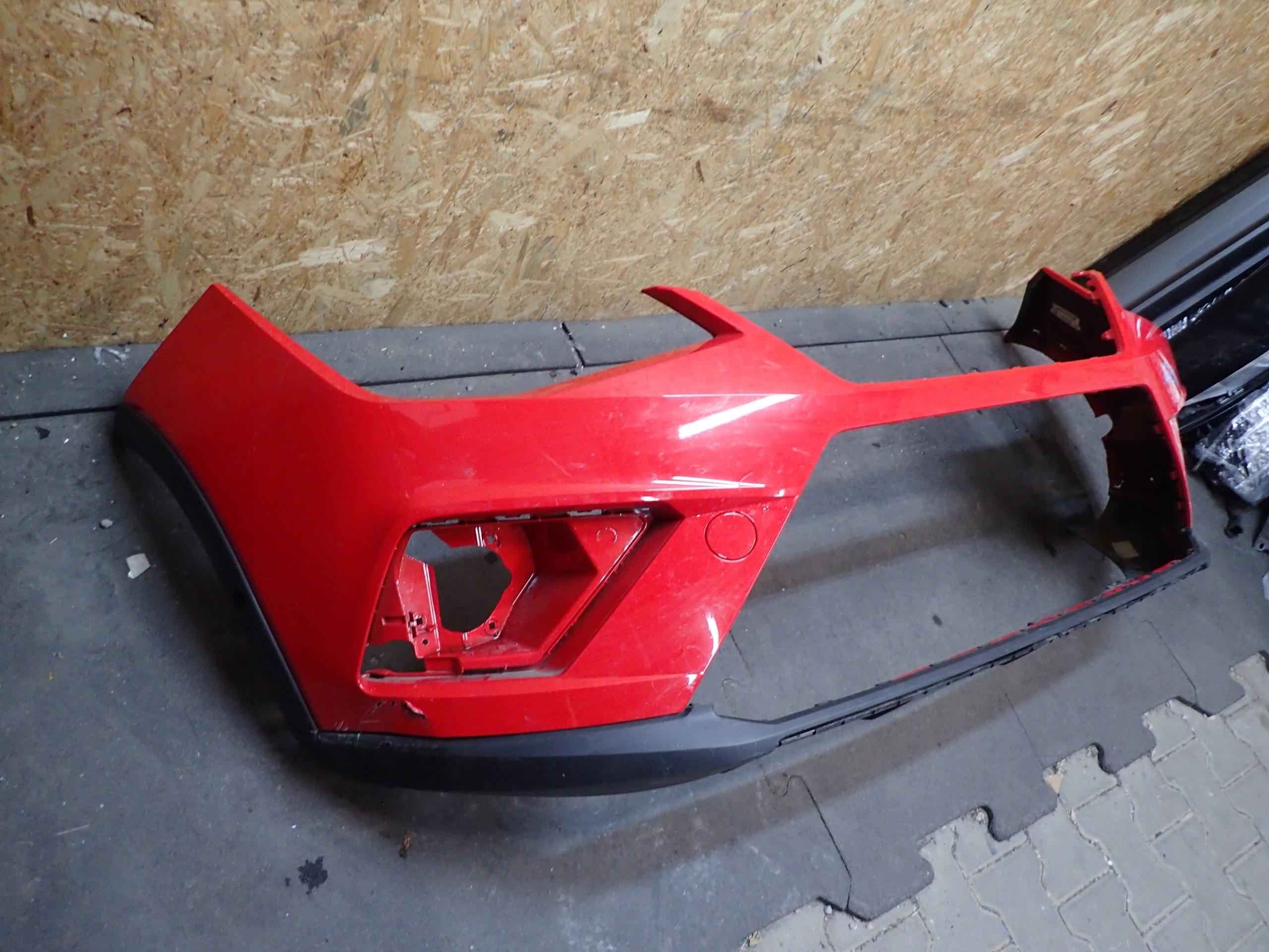 nárazník předek SEAT ARONA