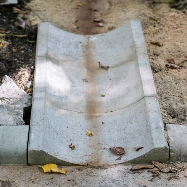 FORMA DO BETONU ODPŁYW KORYTKO ODPŁYWOWE KOSTKA Marka Decortrend