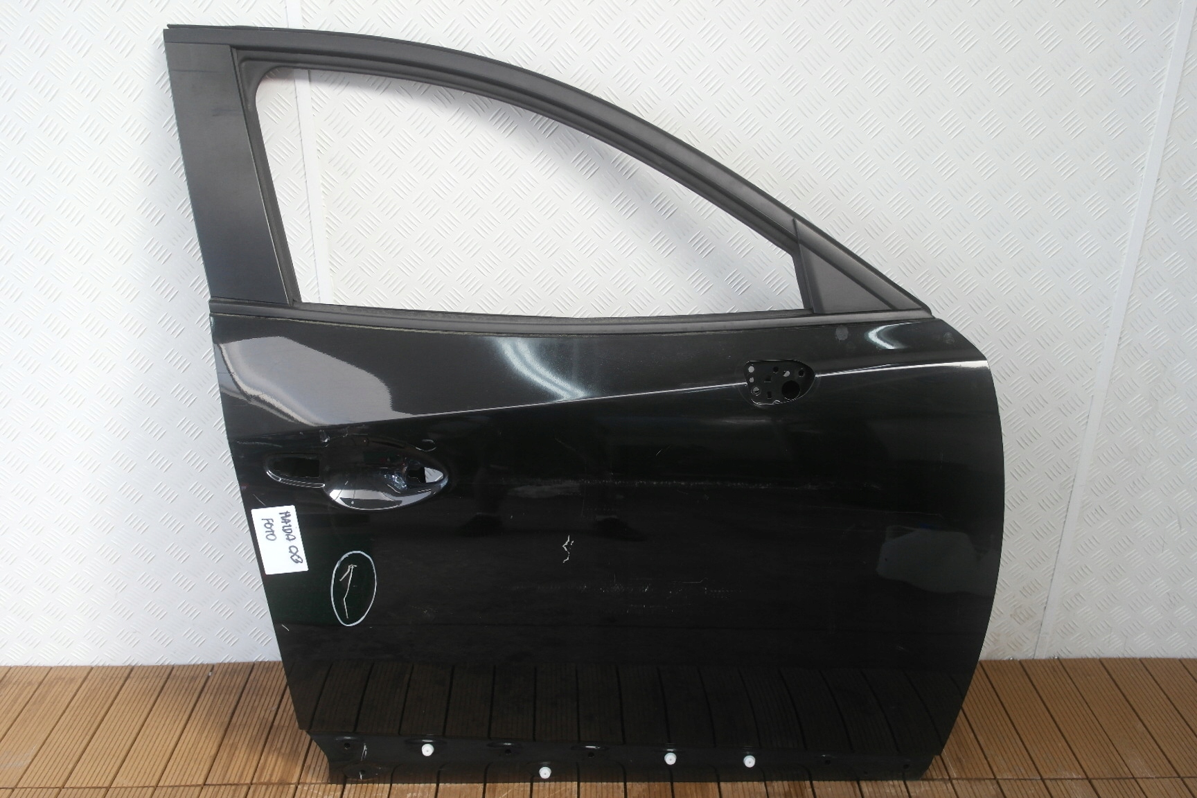 MAZDA CX-3 CX3 15-21 door front right front colour 41W OE