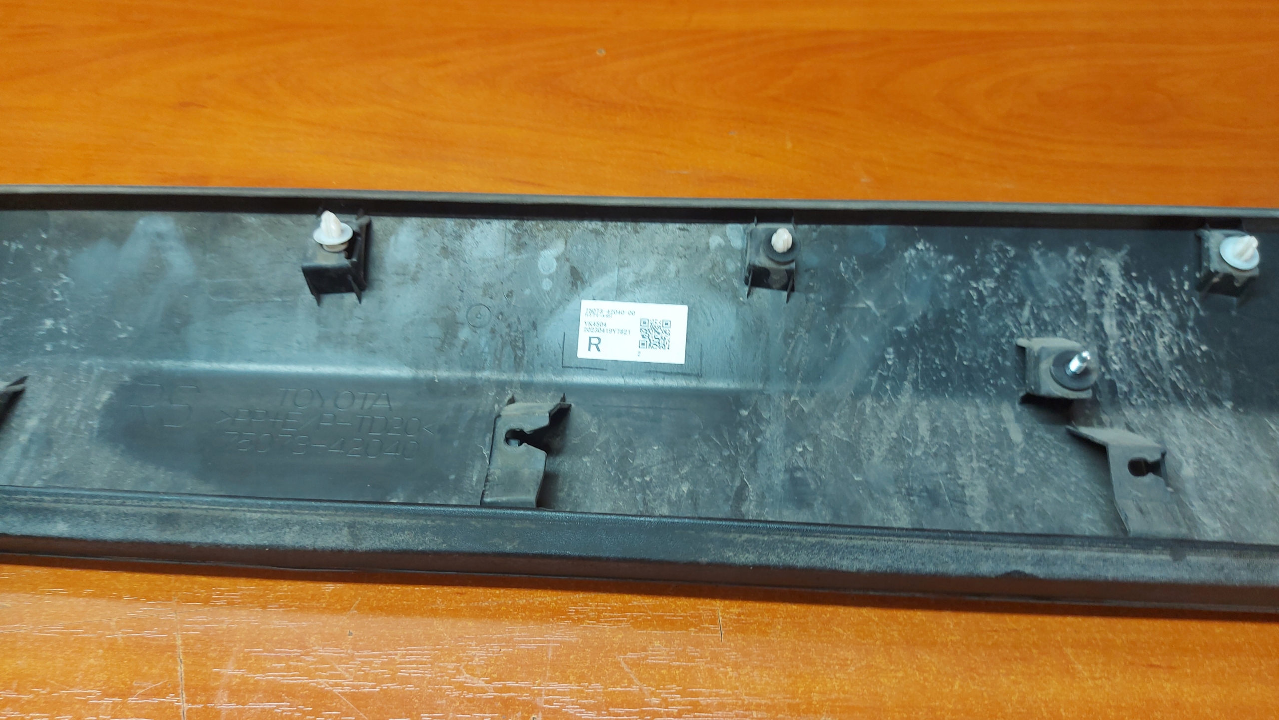 moulding door right right front front TOYOTA RAV4 V 18