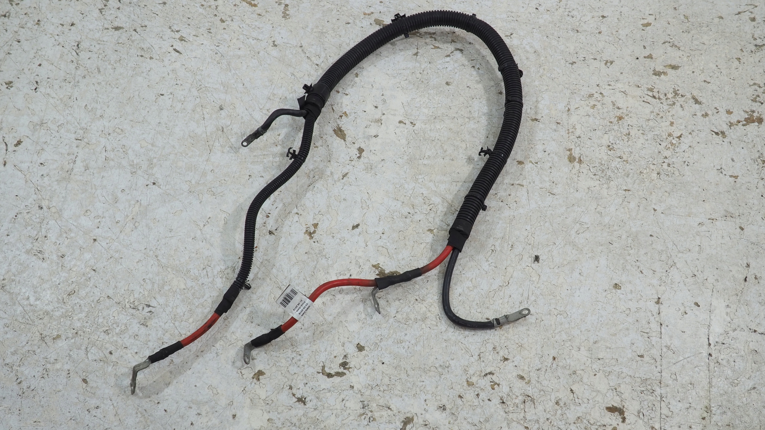 Opel Astra V K kabel Batteriekabelbaum 39202190