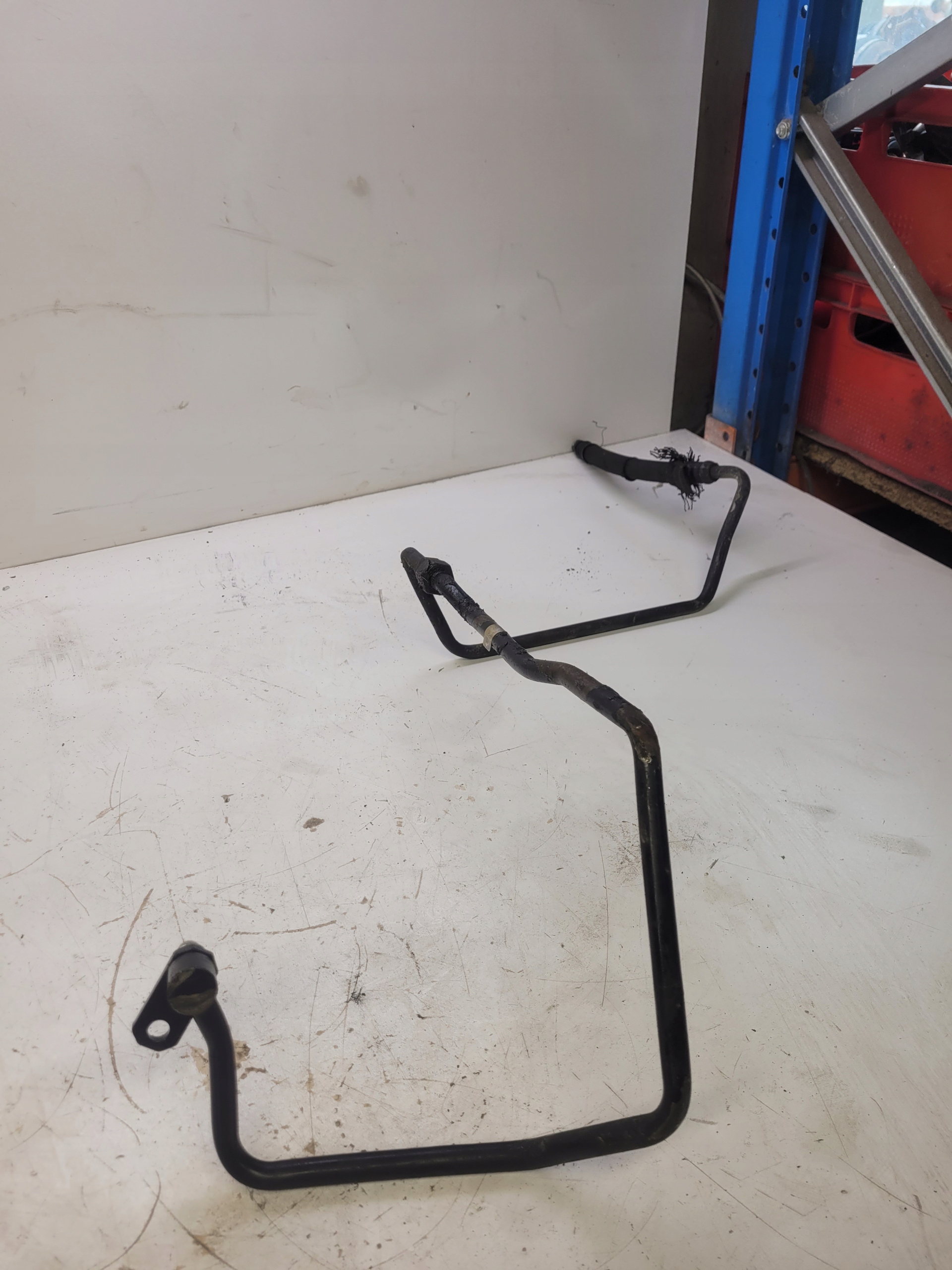 ÖLLEITUNG GETRIEBE AUDI A4 B7 8E0317818T