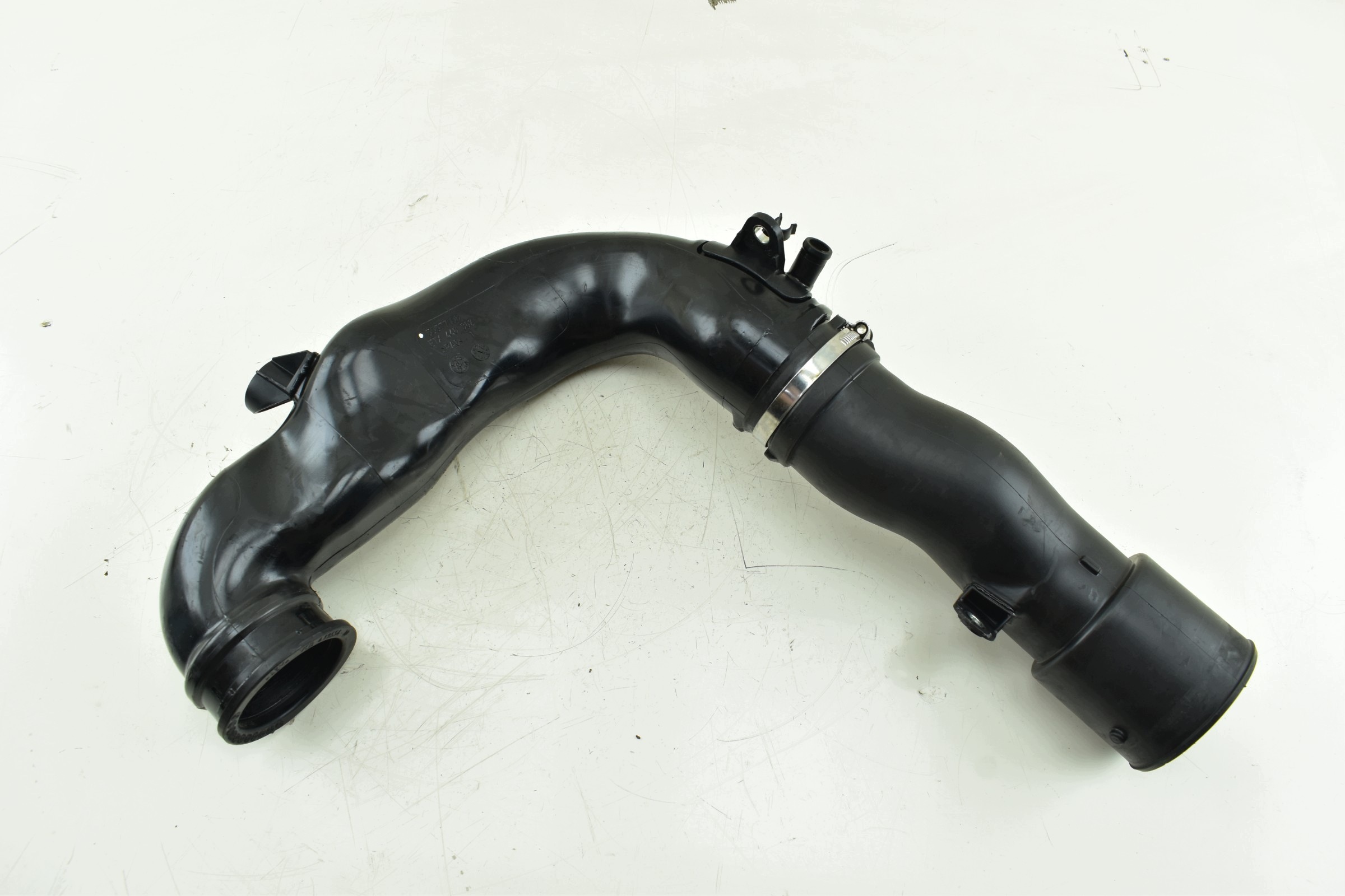 cijev prijenos interkulera OPEL ASTRA J 1.7 CDTI 55577108
