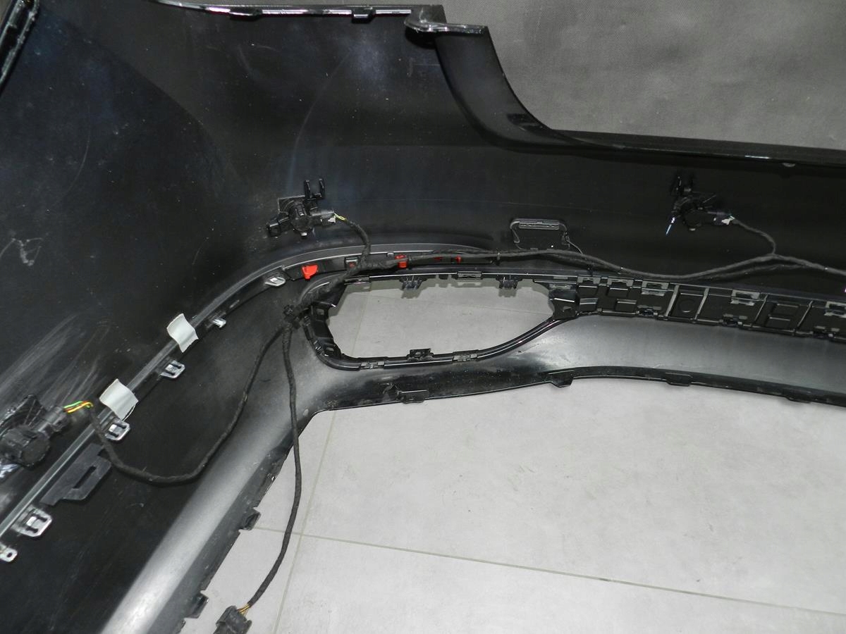 BMW 7 G12 bumper rear part PDC 475