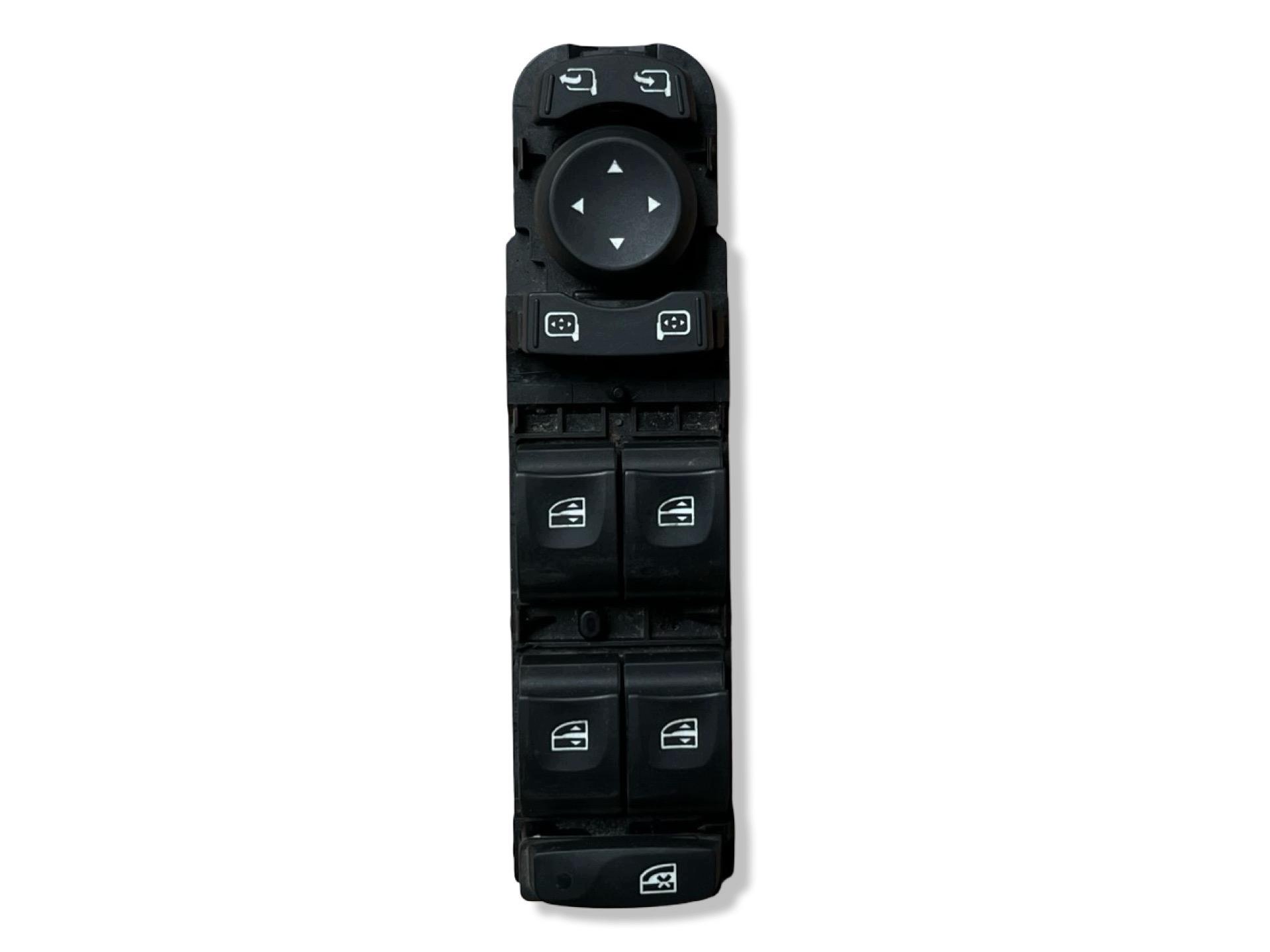 boutons vitre Renault Grand Scenic 3 2010 809610017R