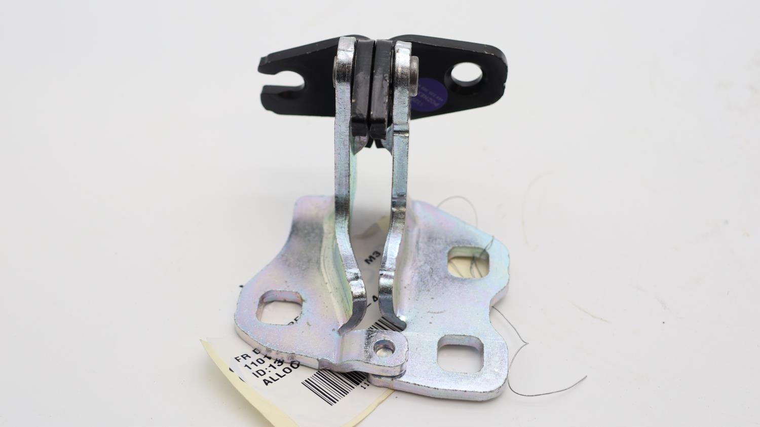 TESLA MODEL 3 ZAWIAS DRZWI PRAW PRZÓD 1101035-00-D Producent części Tesla