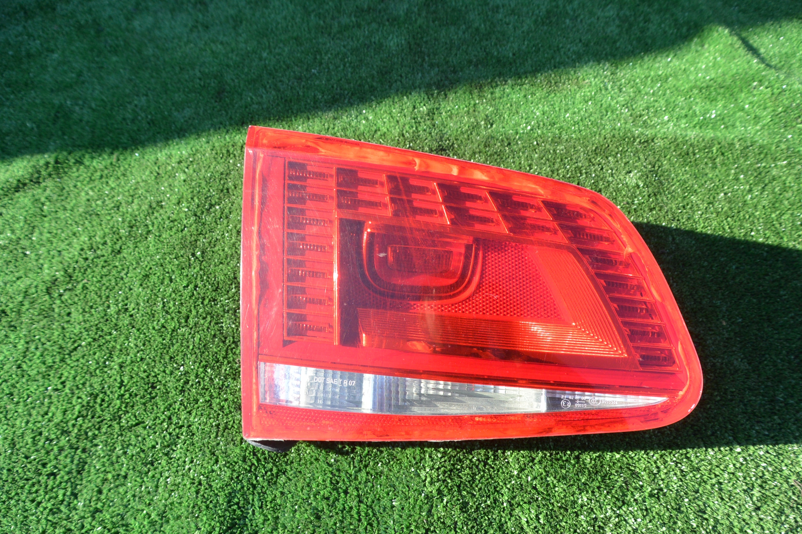 light bonnet boot left LED VW VOLKSWAGEN TOUAREG 7P II