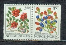 NORWEGIA** Leśne owoce I Mi 1174-75
