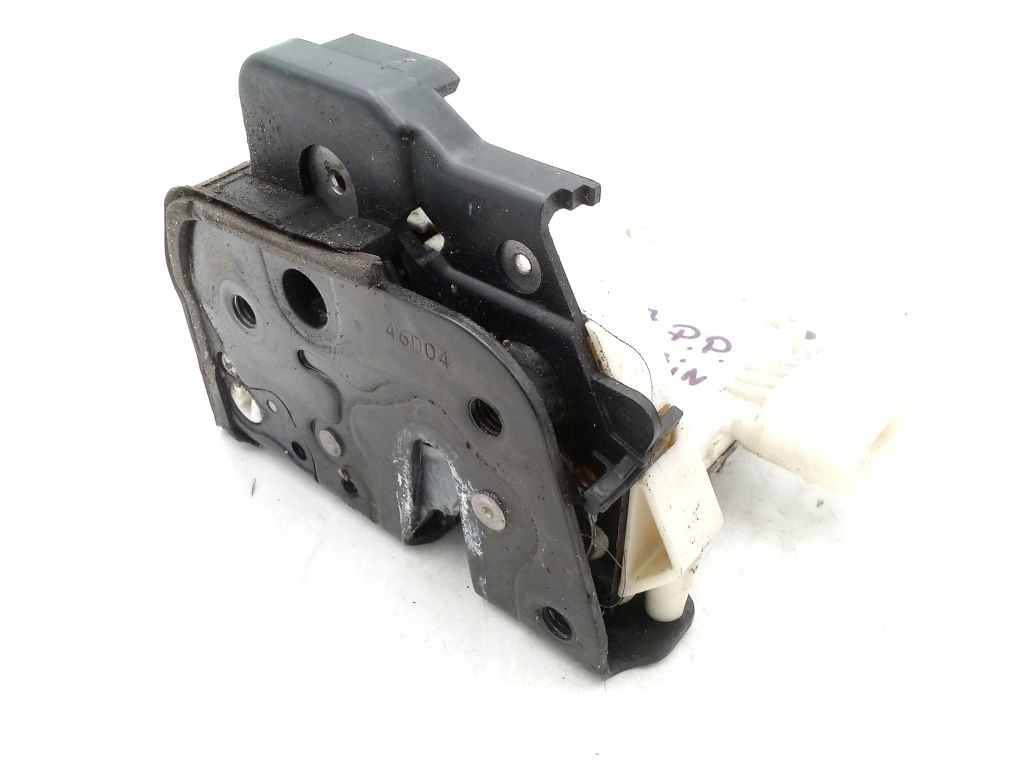 Audi A4 B7 lock z door right front front 7 PIN EU