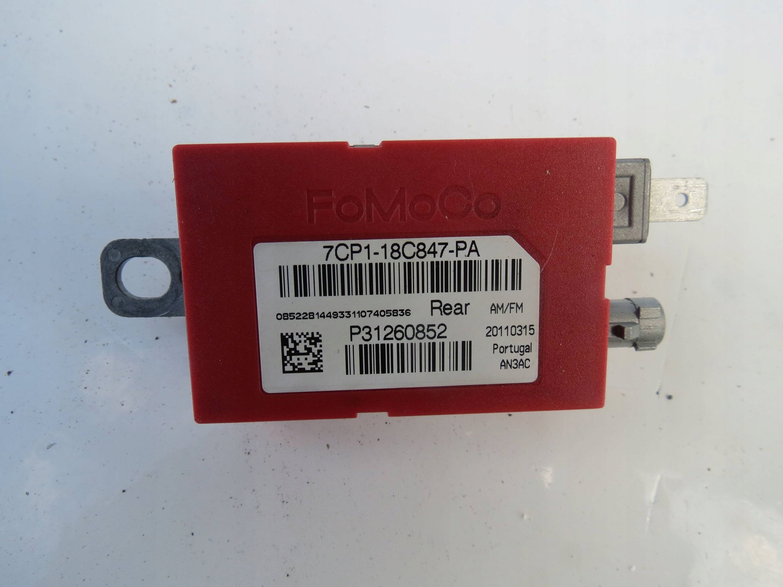WZMACZNIACZ ANTENY VOLVO V60 7CP118C847PA