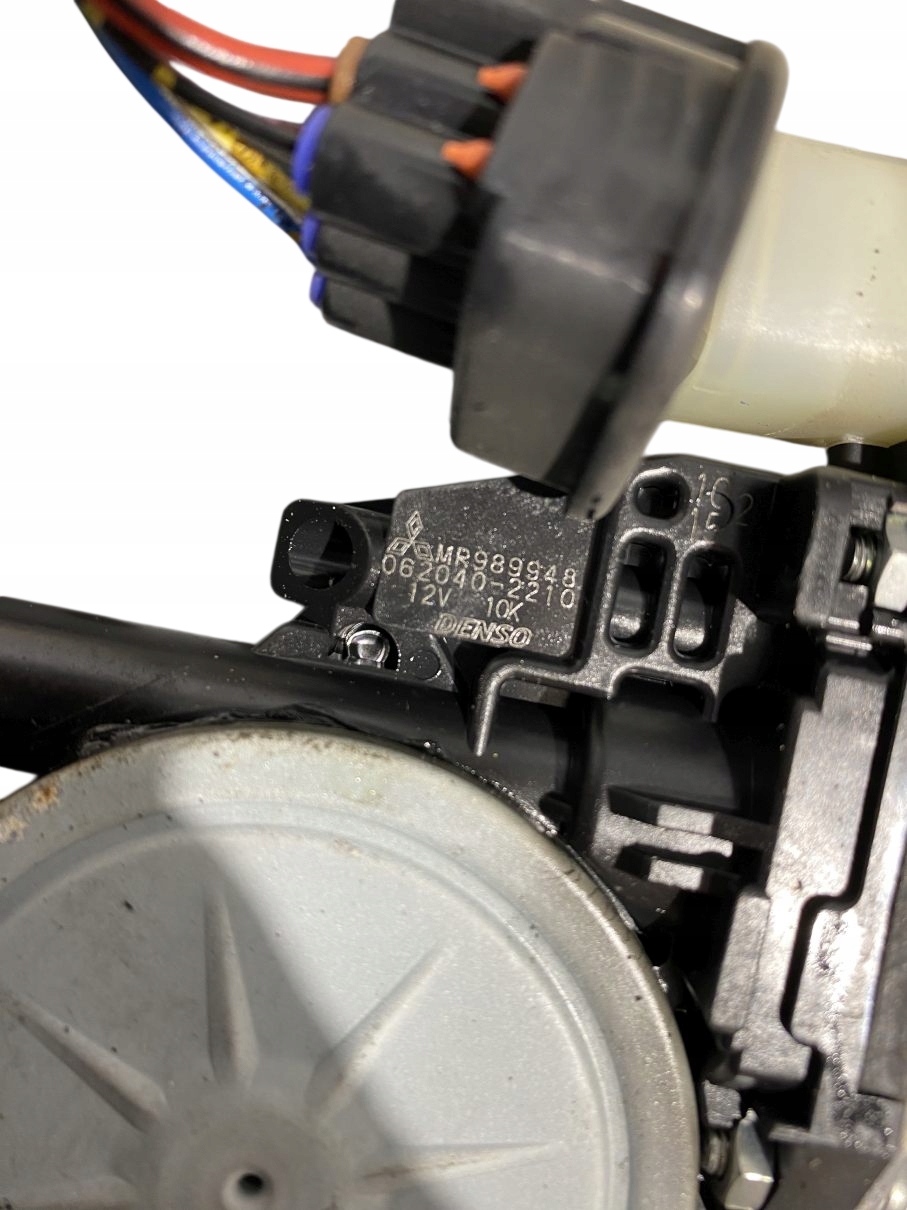 window regulator right front GRANDIS MR989948