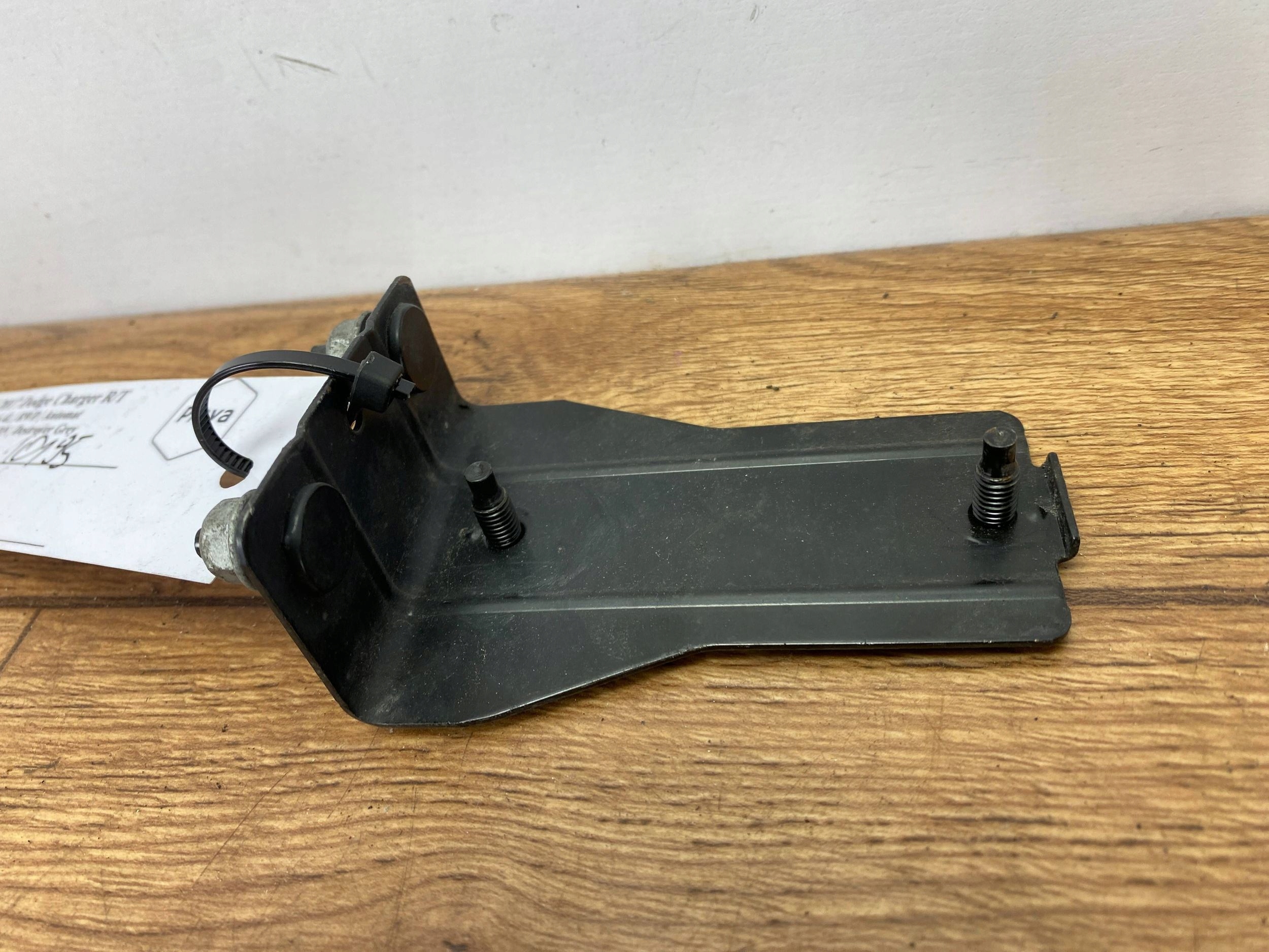 Support plaque komputera Pression w oponach Dodge Charger 2015+