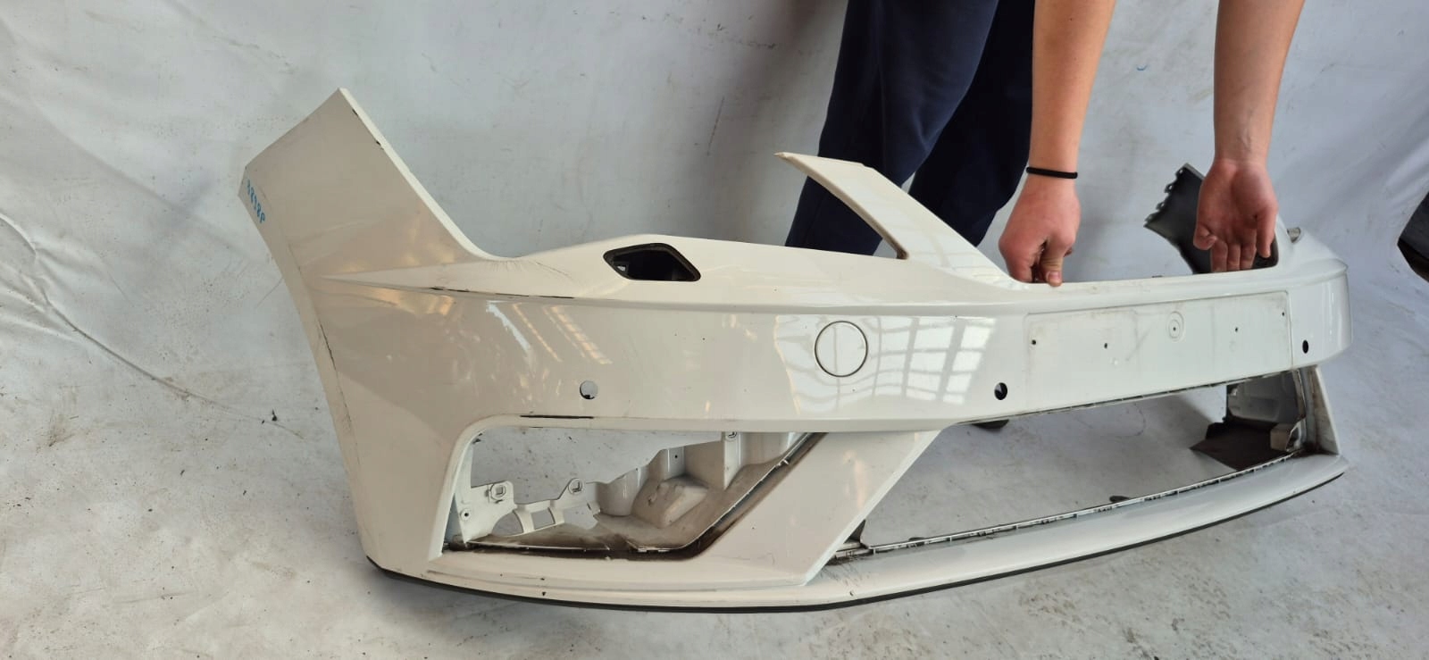 SEAT LEON III LIFT 16- bumper front front PDC SPR 5F0807221R