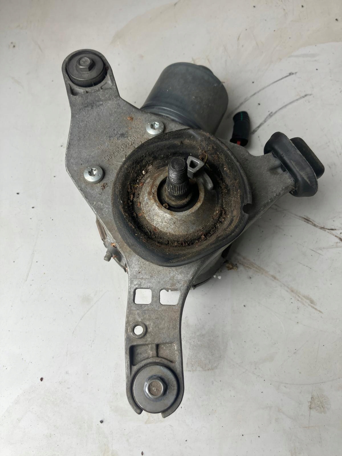 Motor Wischer links CITROEN C4 PICASSO II 9811384780