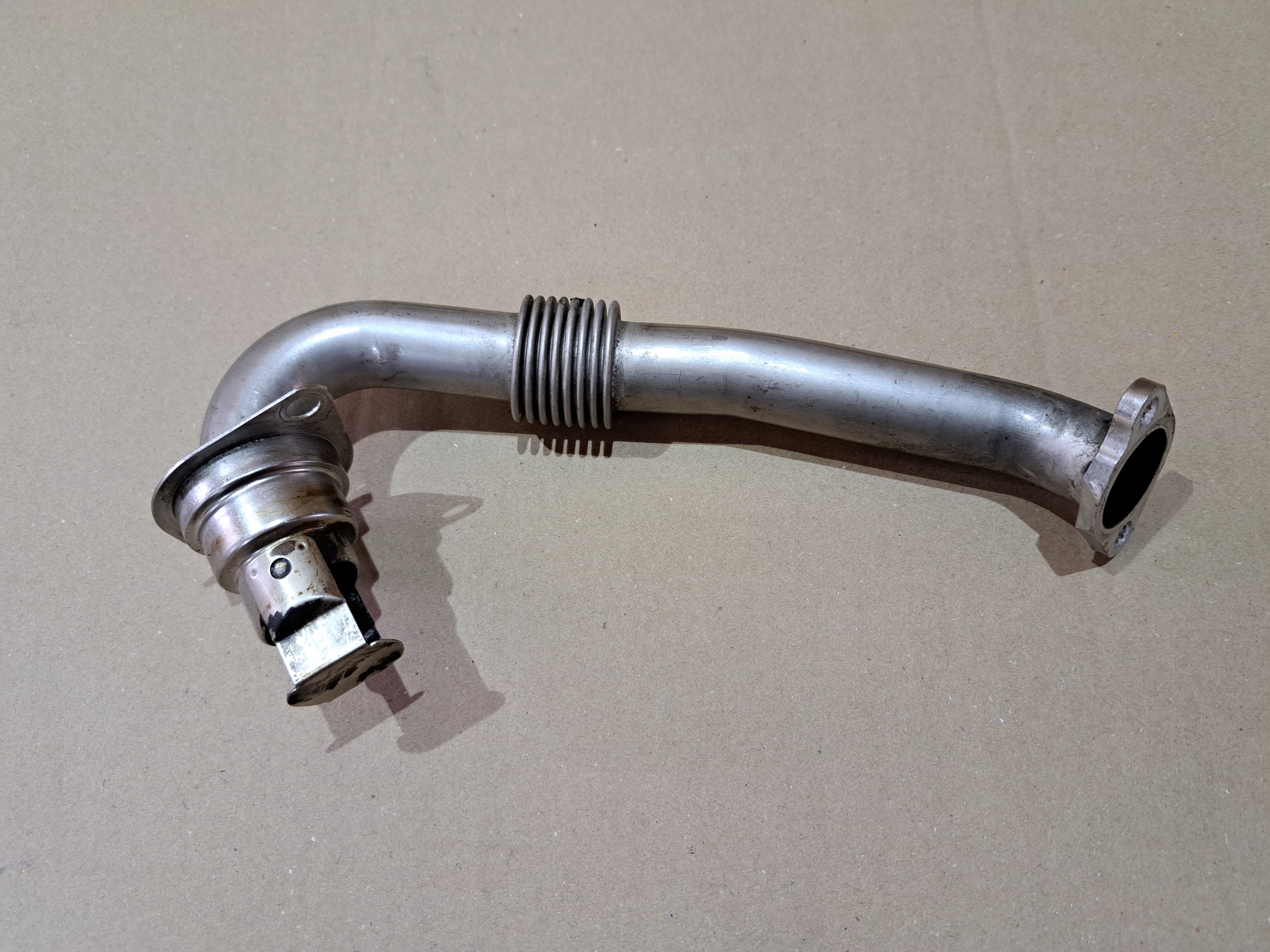 Кабель EGR MERCEDES W213 W238 2.0 CDI A6541401400