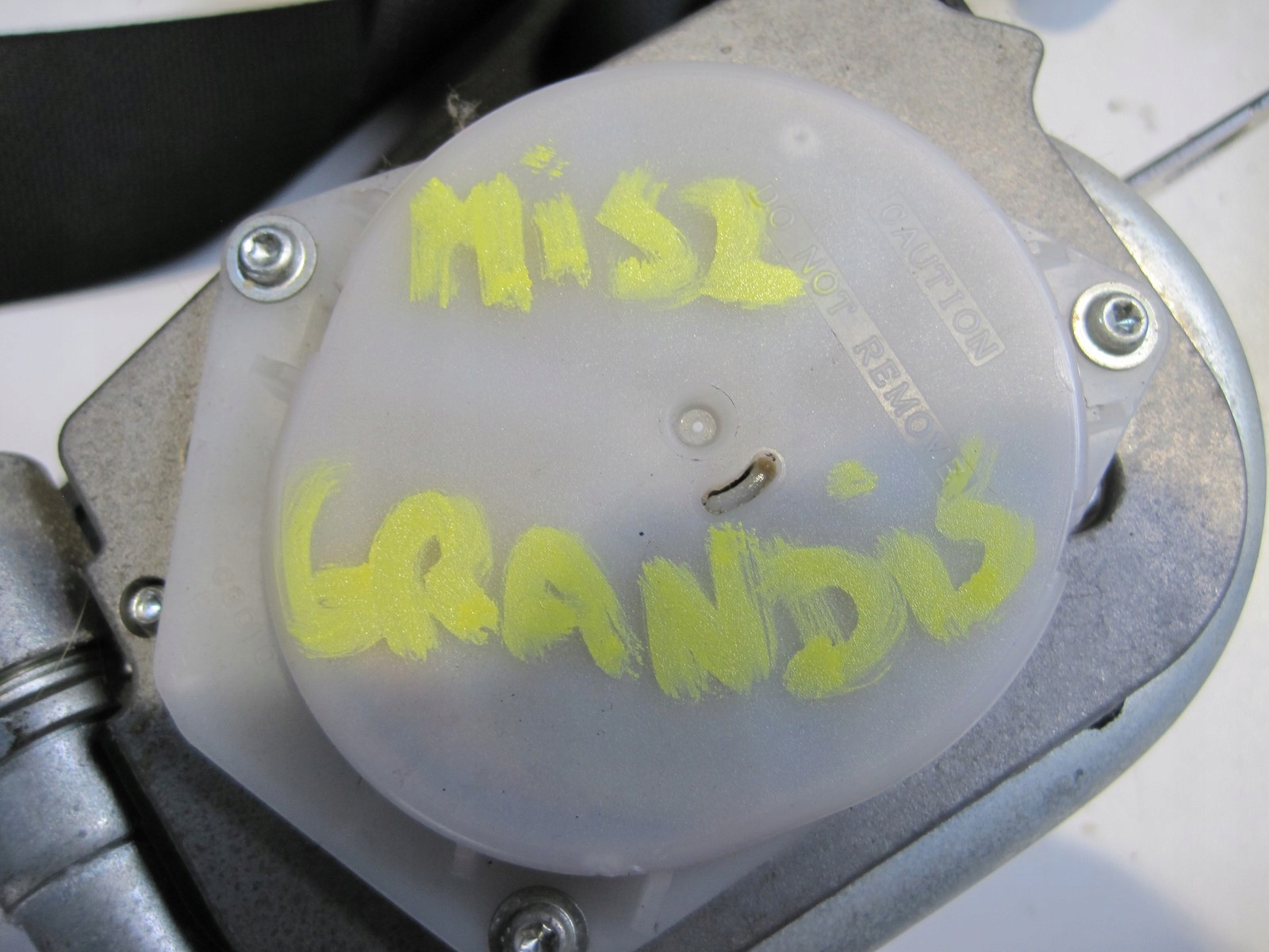 tension belt safety front right left MITSUBISHI GRANDIS ANGLIK