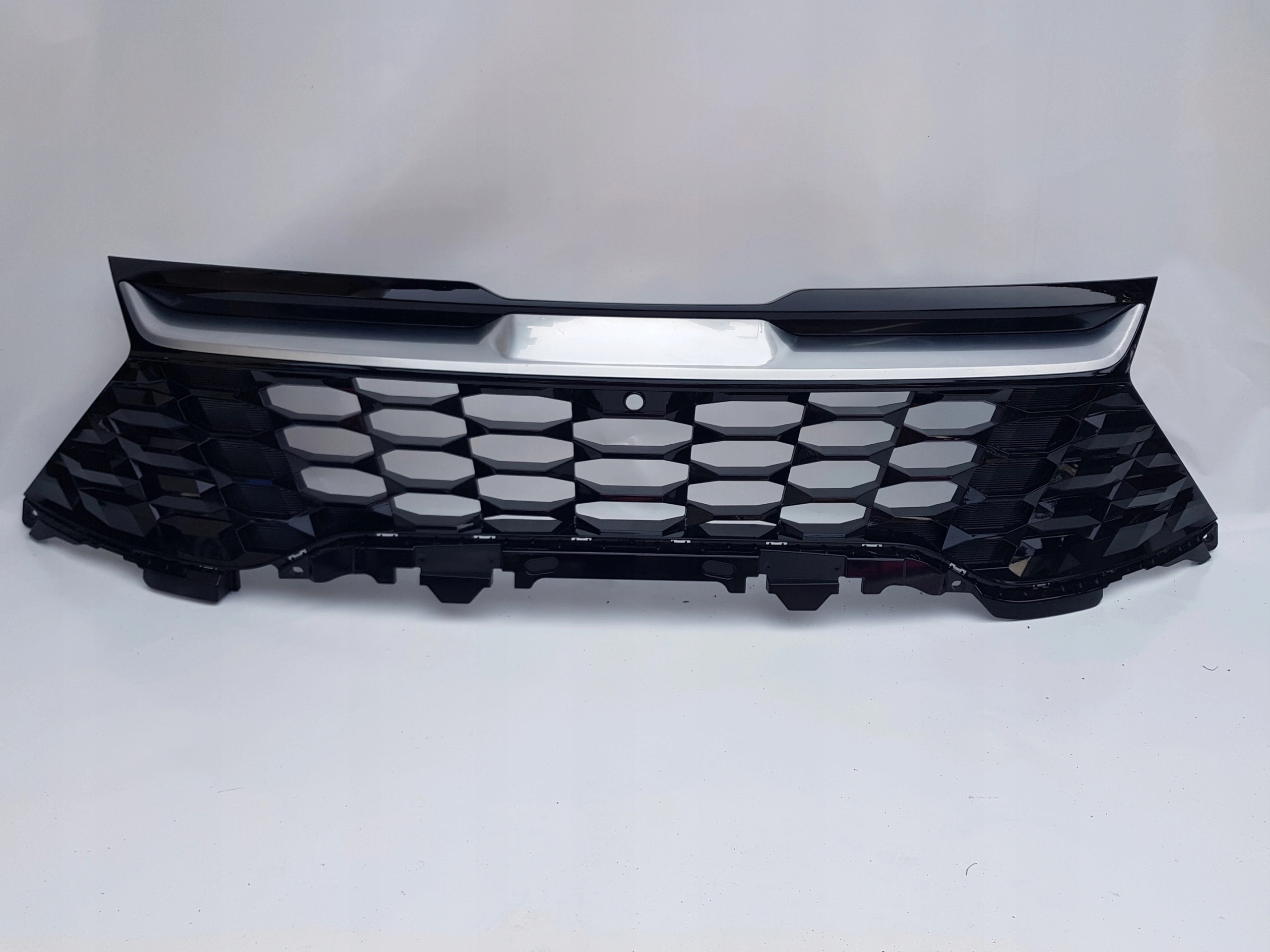 KIA SPORTAGE V GRILL ATRAPA 86351-R2030