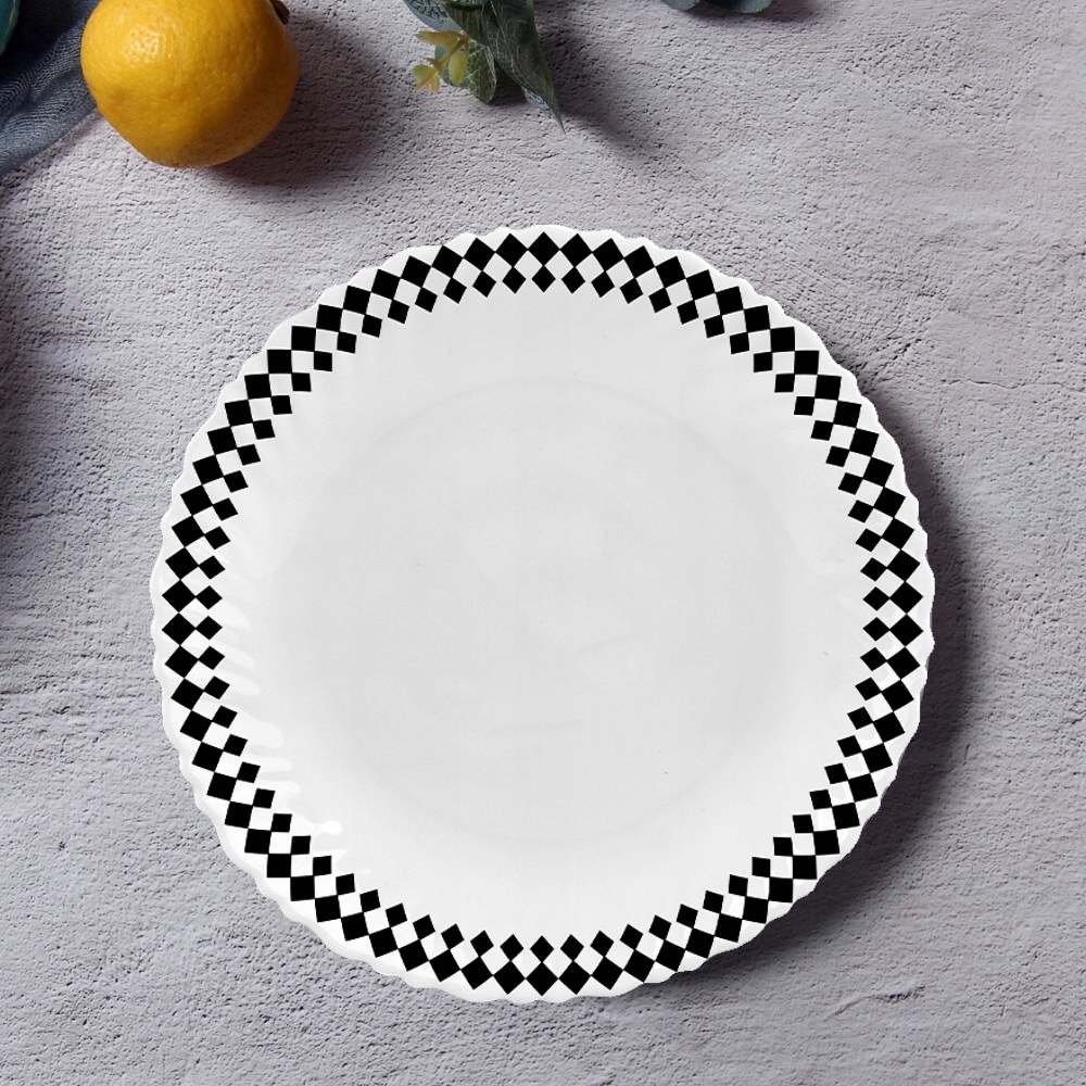 SERWIS OBIADOWY 18 ELEM DLA 6 OSÓB KPL TALERZY ZE ZDOBIENIEM W ROMBY SZKŁO