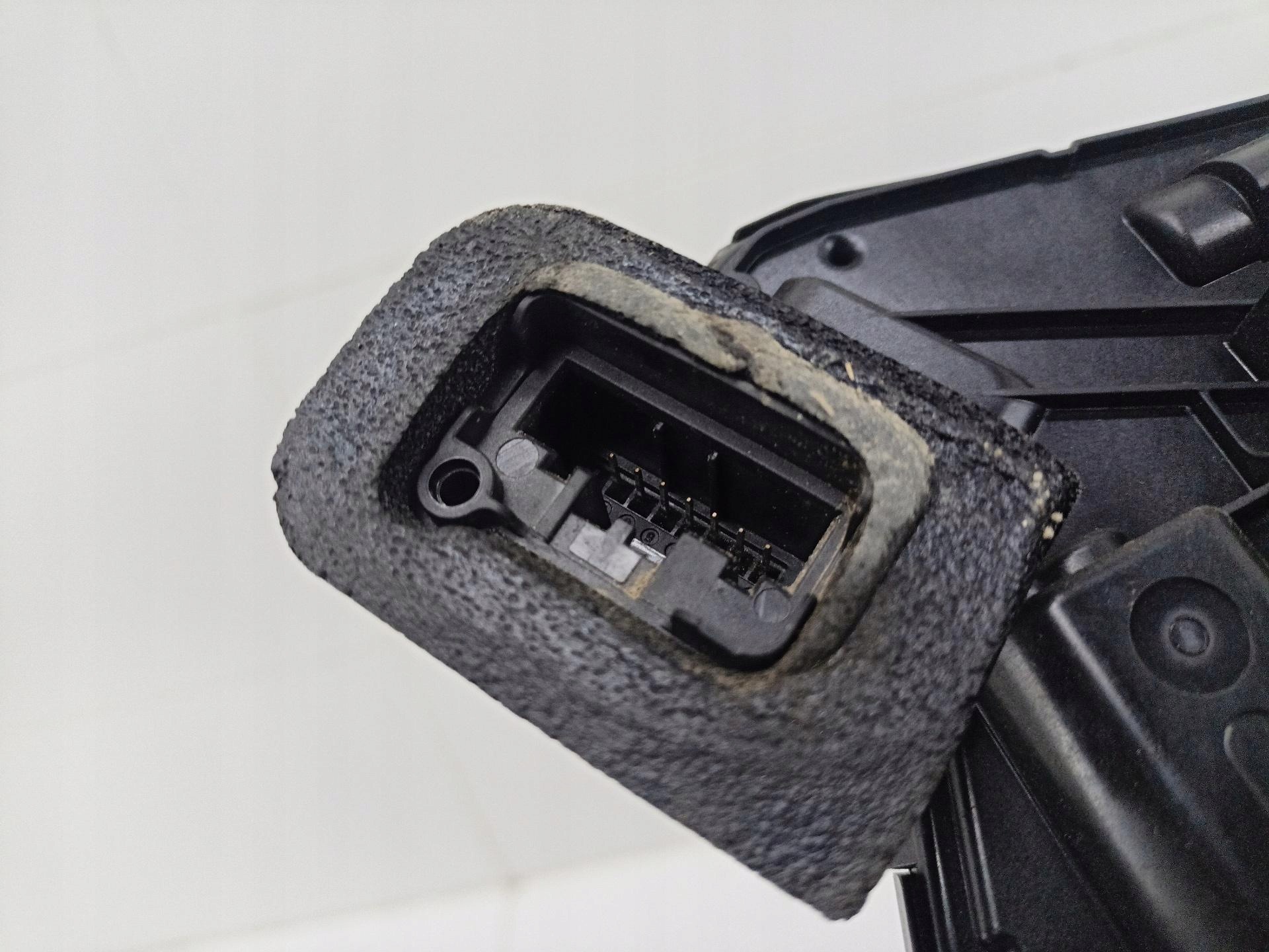lock door front right side Volkswagen Polo 6 2020 5TB837016A