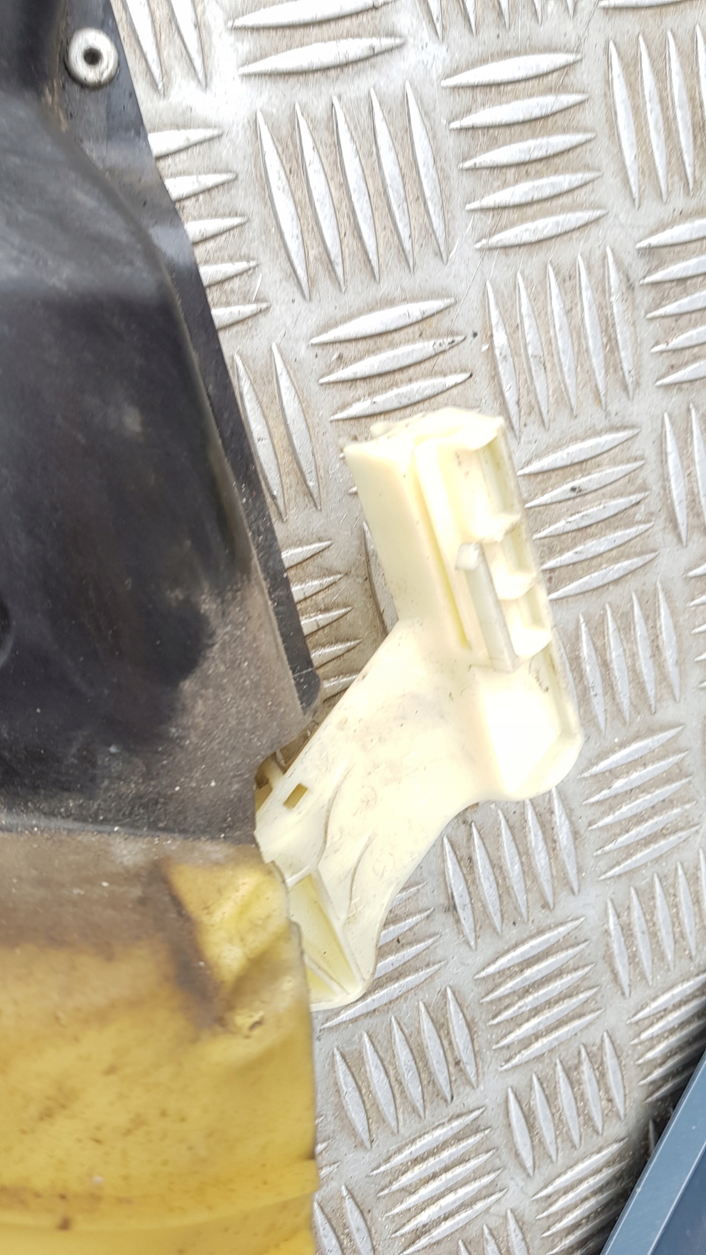MERCEDES W212 lock right front EUROPA