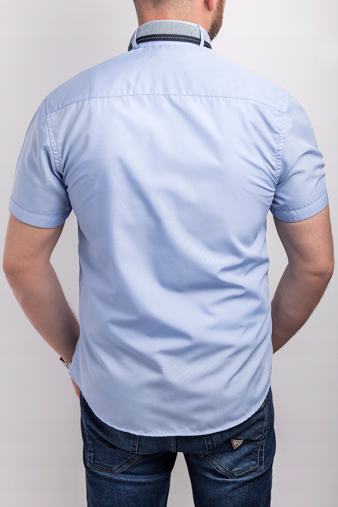 M - KOSZULA MĘSKA KRÓTKI RĘKAW 19617A REGULAR Model 19-617