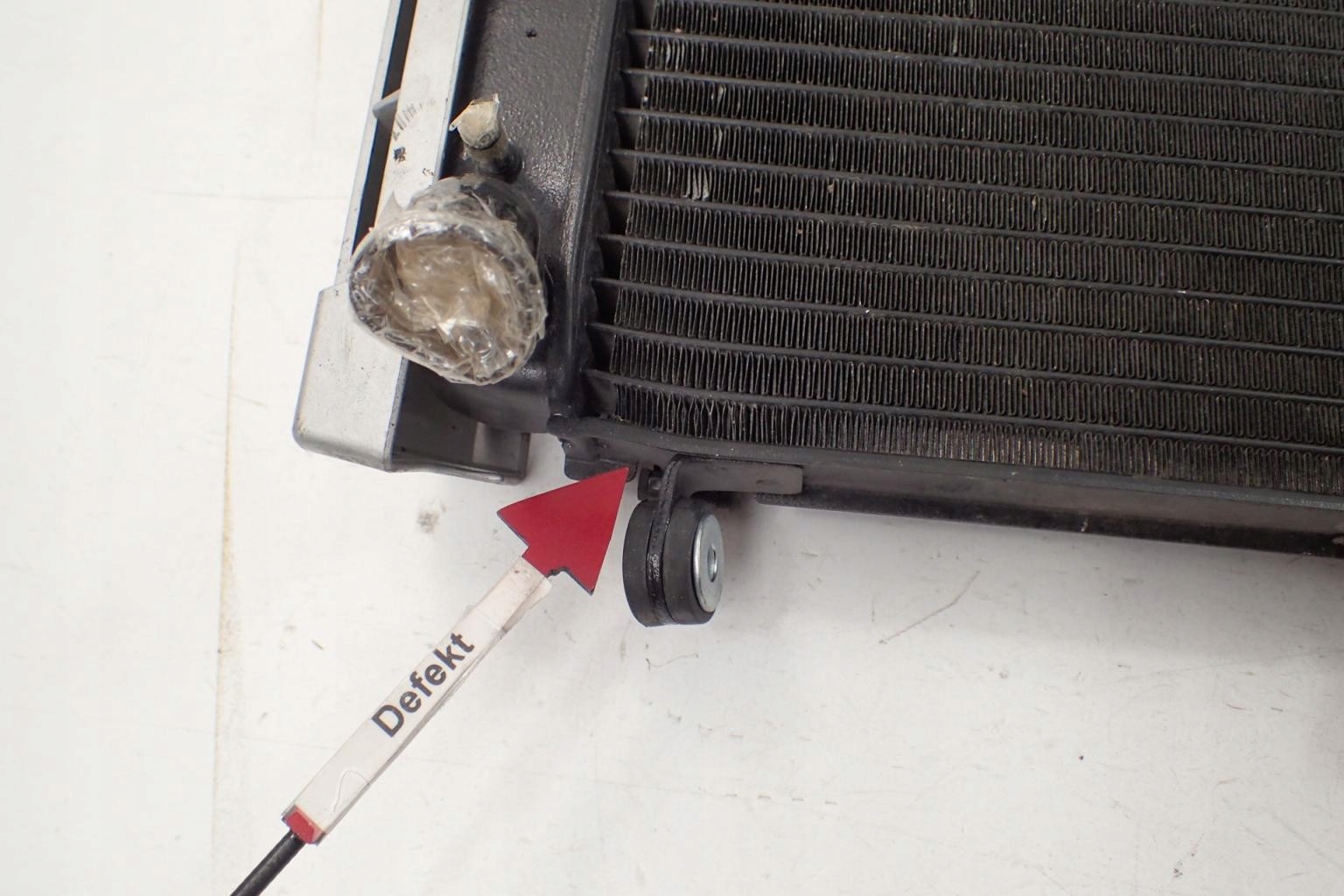 Yamaha FZS 1000 Fazer 01-05 Chłodnica Numer katalogowy części 132509-1111