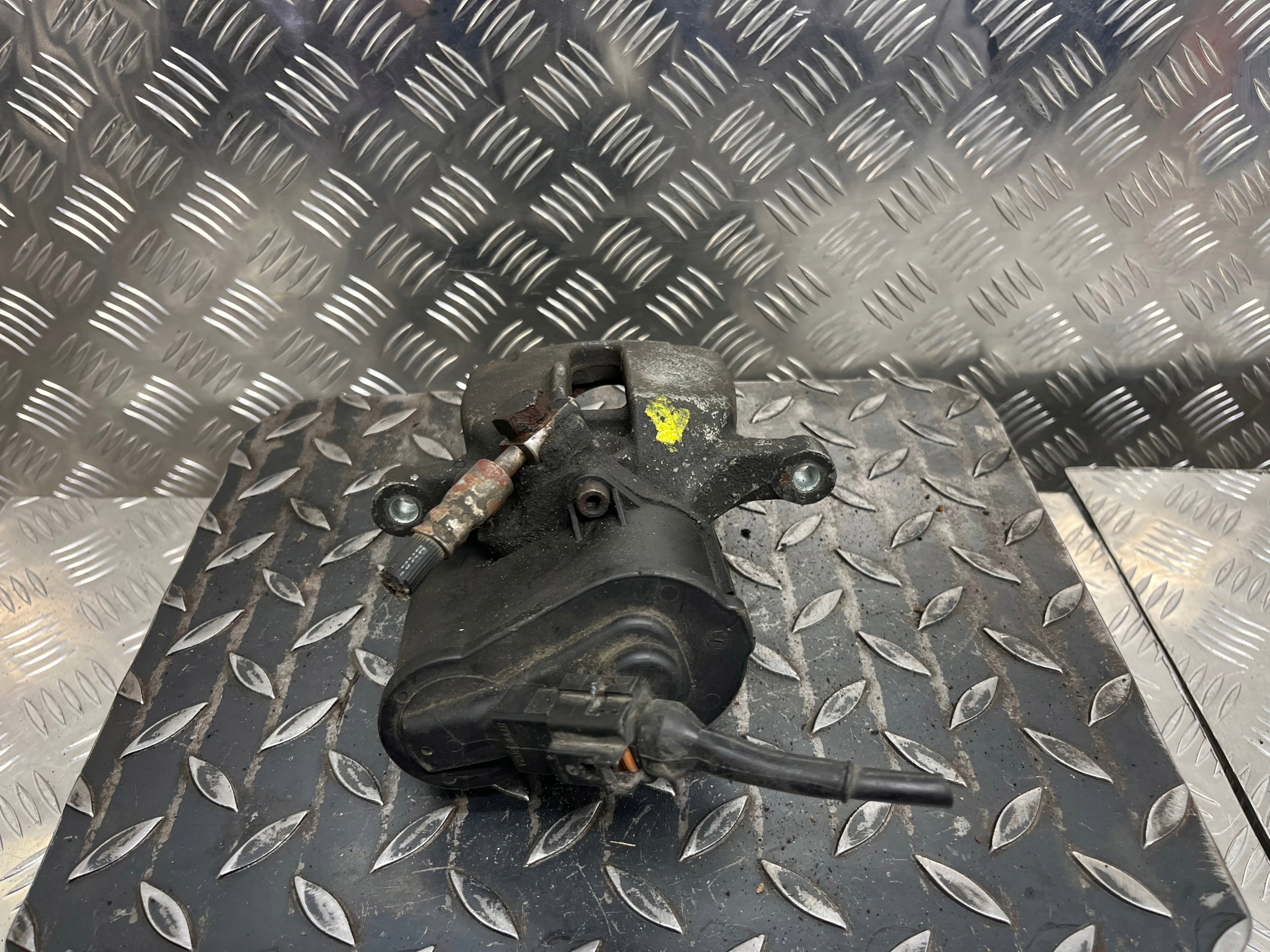 caliper brake left rear part rear VOLKSWAGEN PASSAT B6