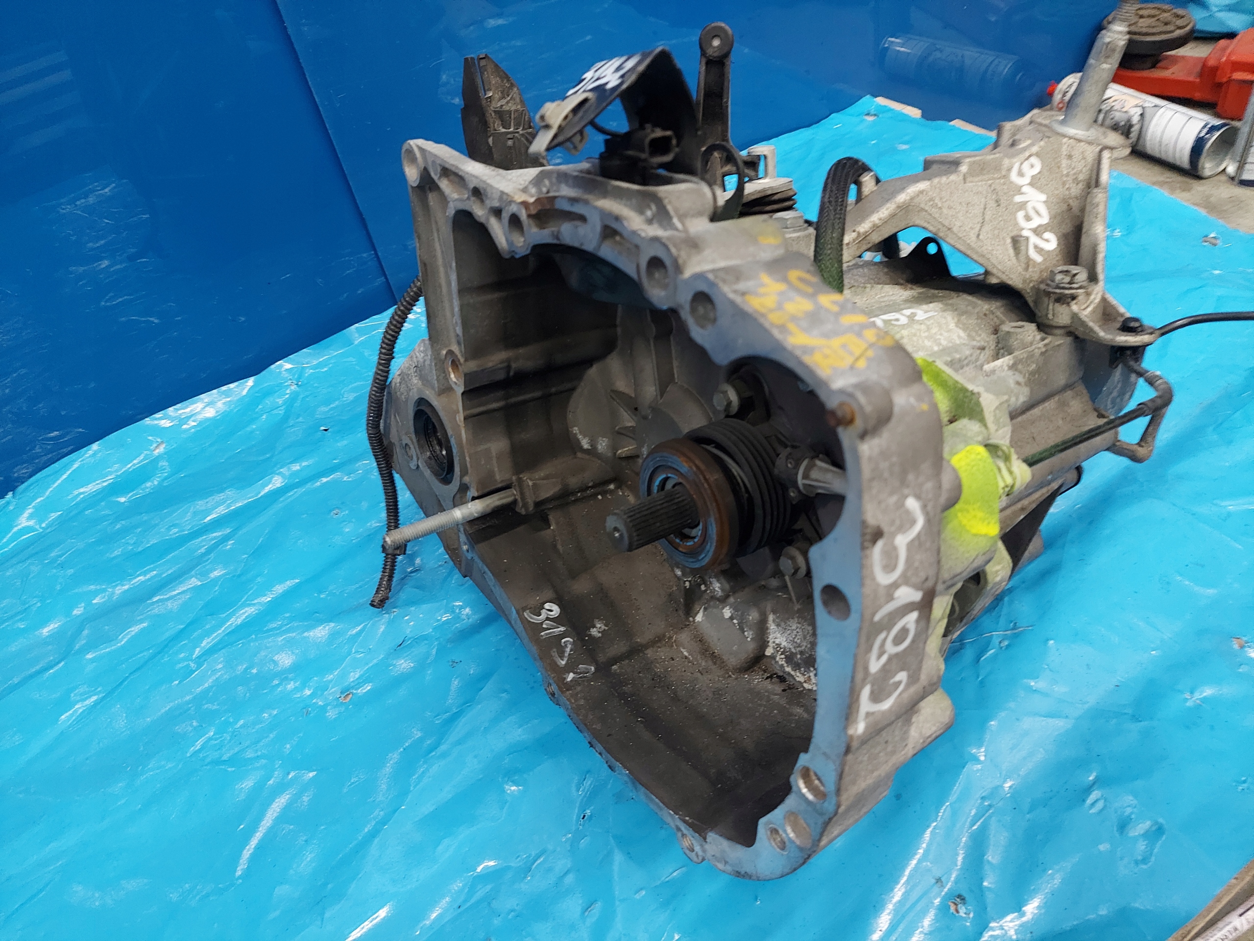 Getriebe CLIO IV 1.2 B JH3367 DIESEL