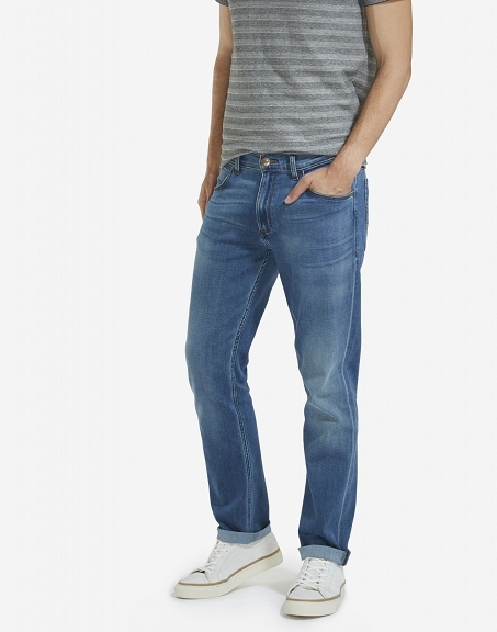 SPODNIE WRANGLER GREENSBORO W15QMU91Q R. W32 L32 Marka Wrangler