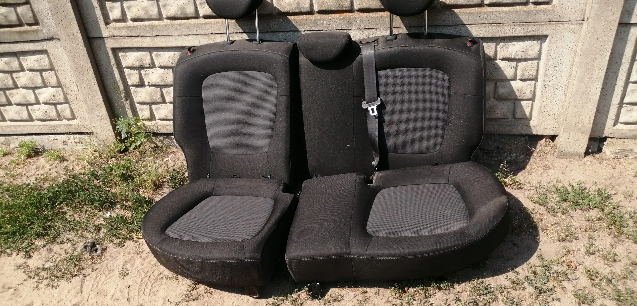 Hyundai I20 и кресло диван европа