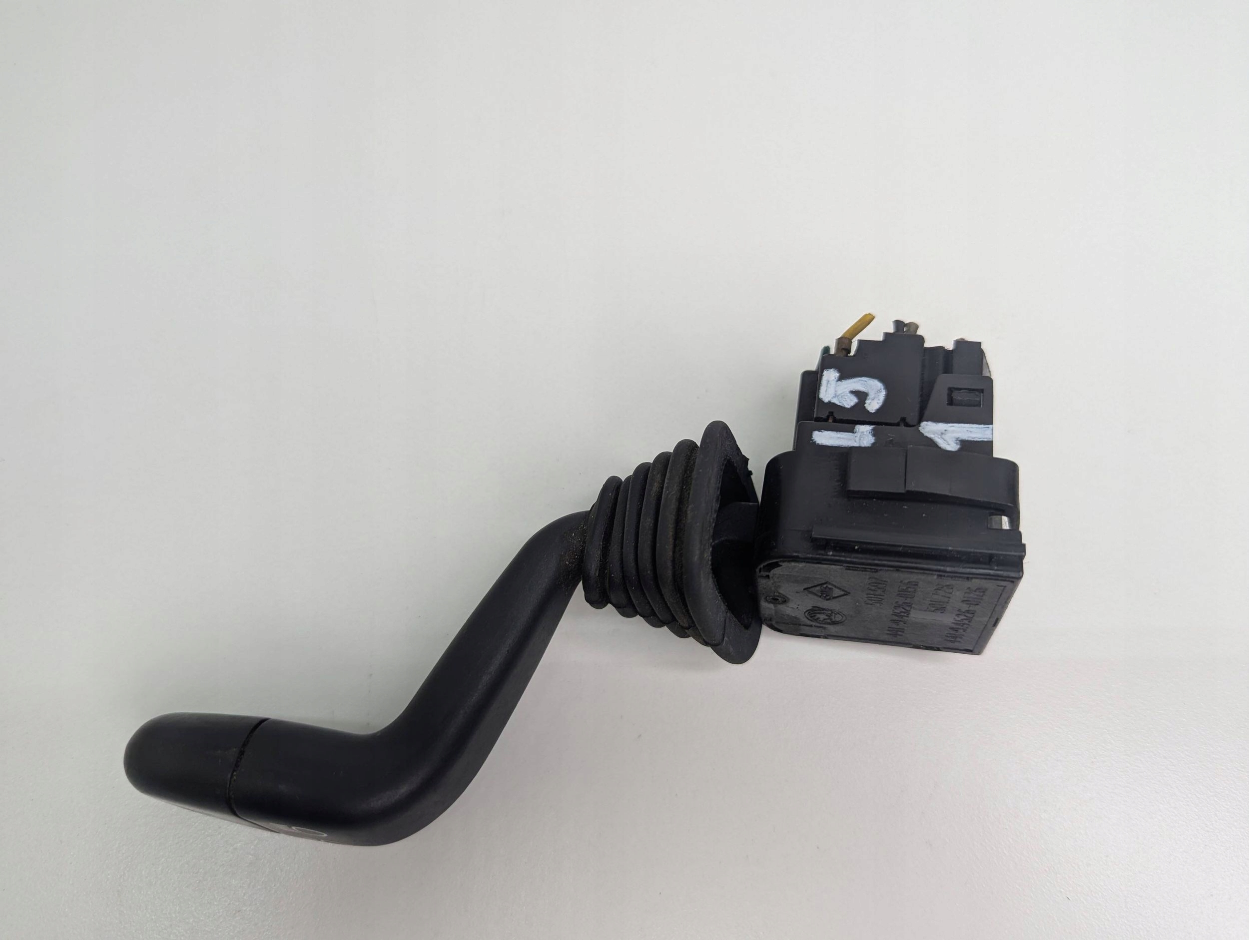 Bouton Indicateurs de direction Skoda Felicia 501597