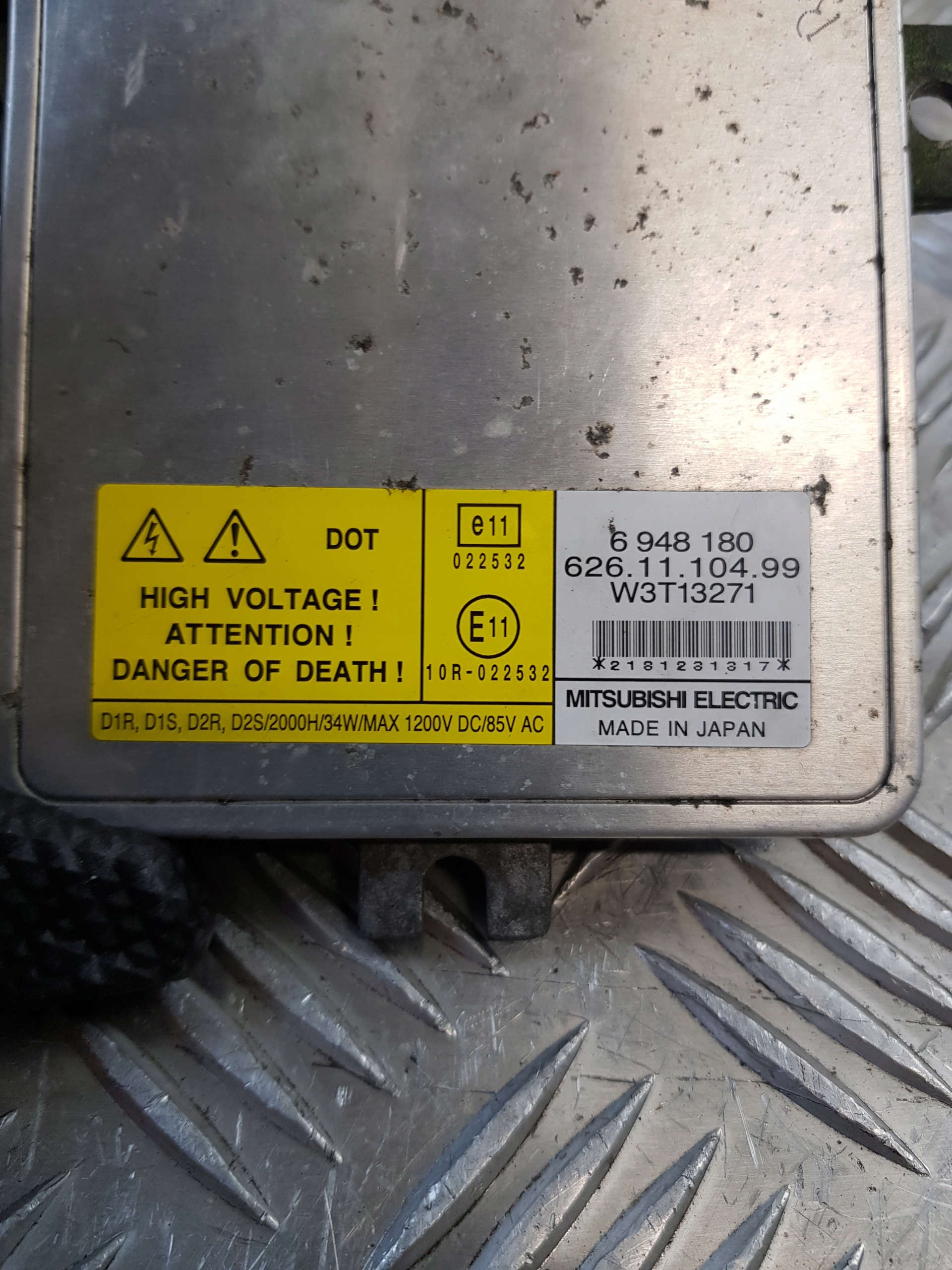 control unit XENON MITSUBISHI 6948180