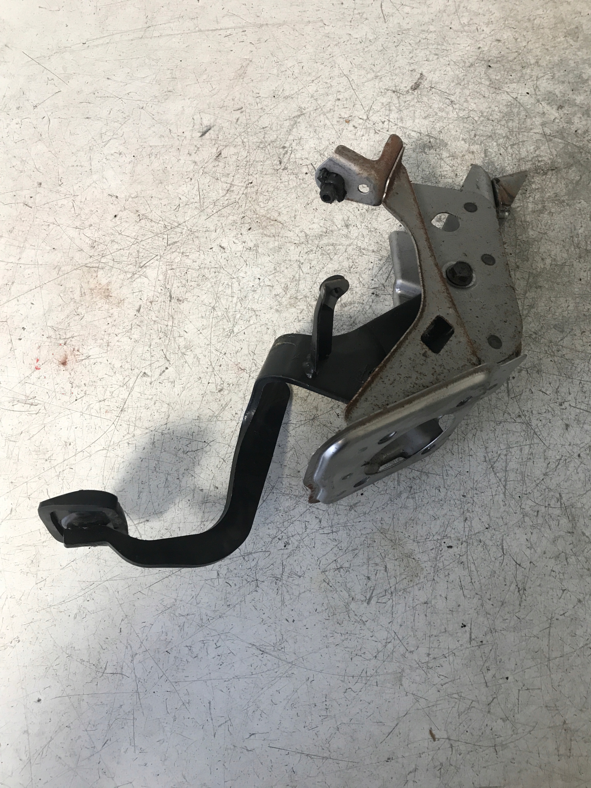 PEDAL Bremse DAIHATSU SIRION II AUTOMAT