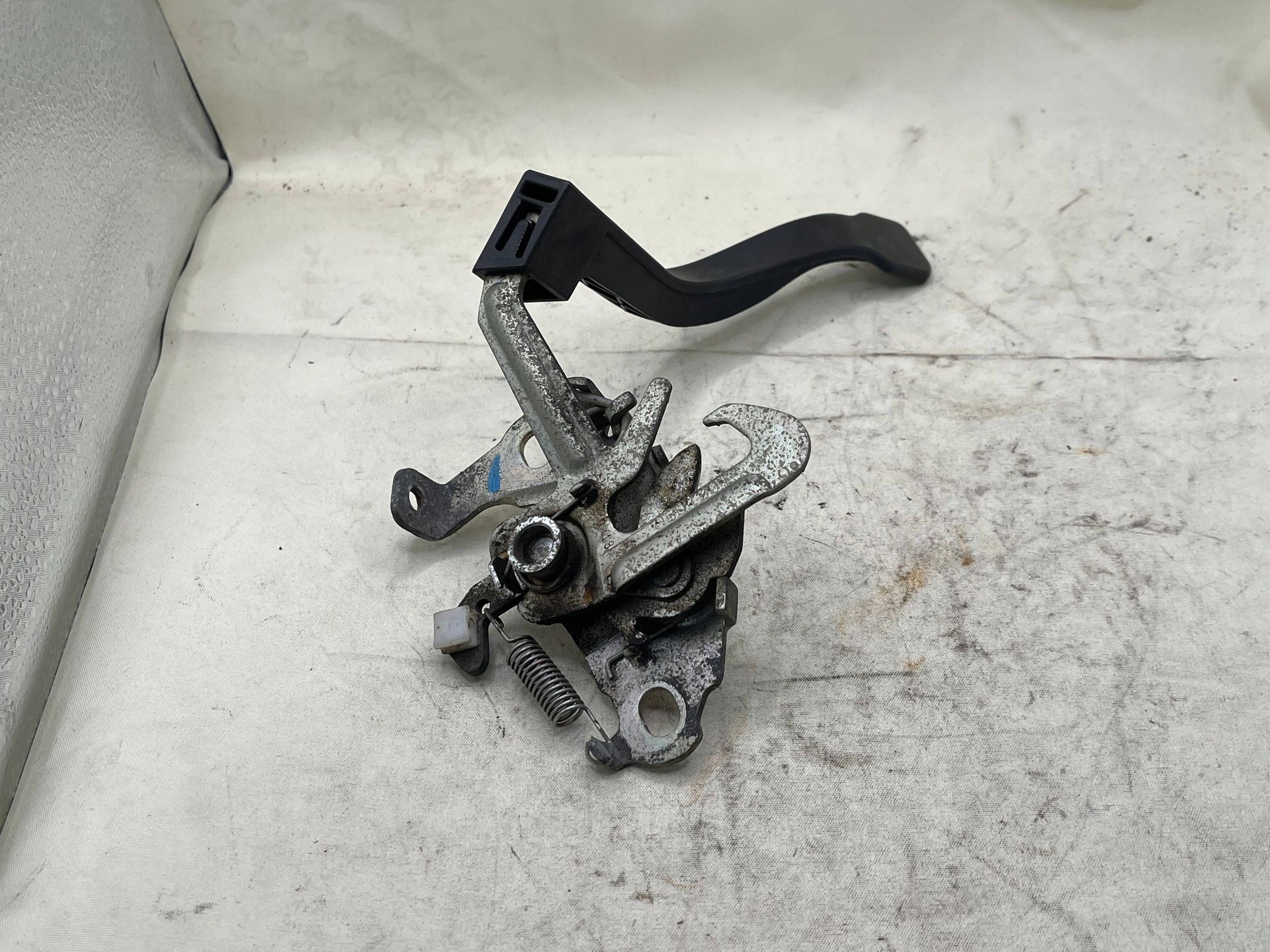 bonnet latch lock PEUGEOT 3008 Sport Pack 7934E9 !J