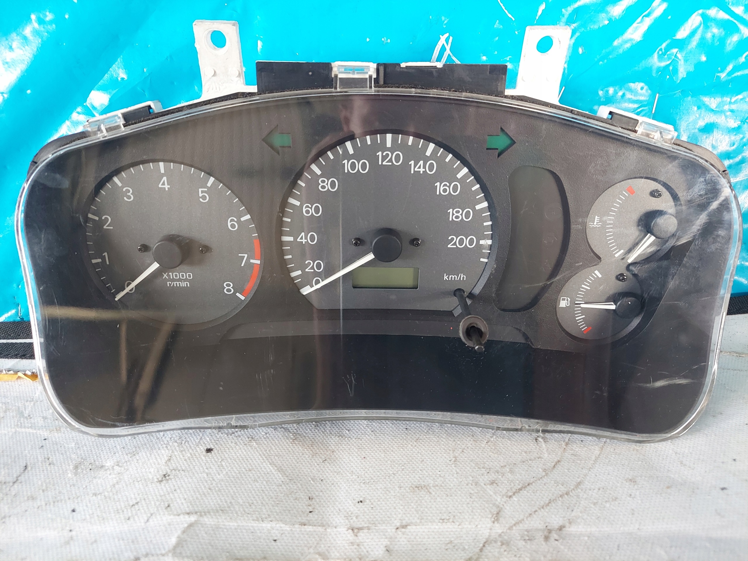 dials clock MITSUBISHI COLT V 1.3 B MR233053
