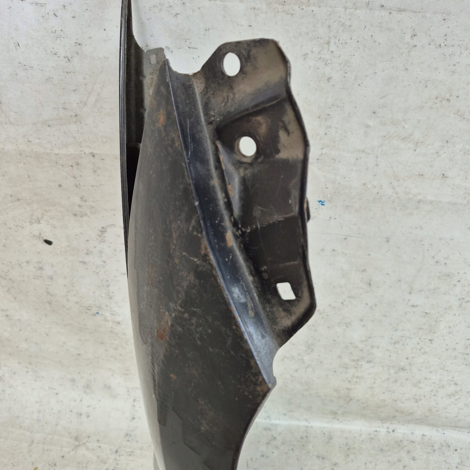 TOYOTA AURIS and 1 06-09 fender front front right