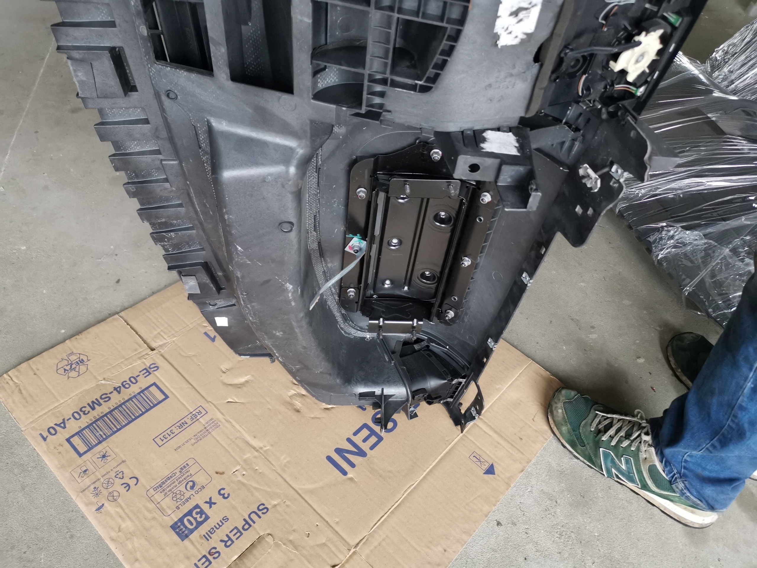 торпеда консоль Подушки volkswagen oe 7L6858451