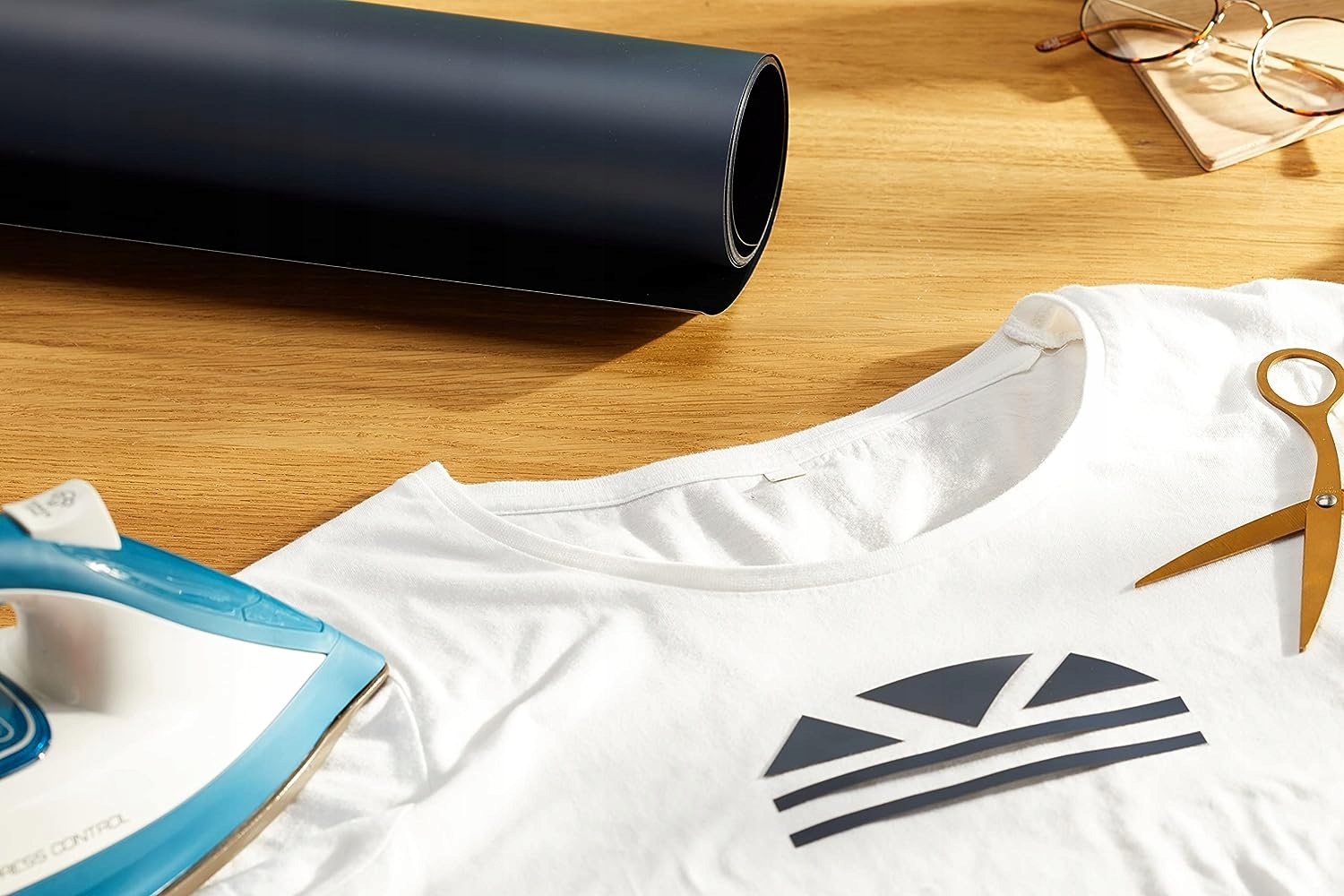 Cricut Iron-On - Czarny Mat 33 cm x 2,7 m EAN (GTIN) 093573169427